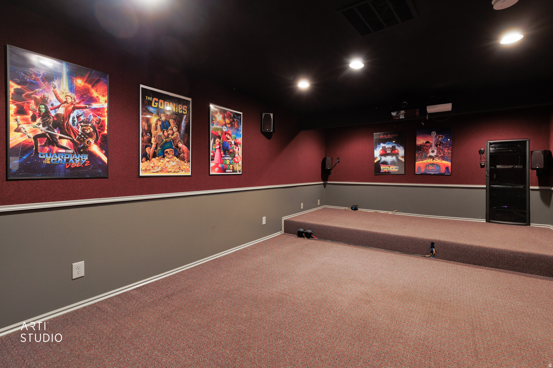 main property photo 30