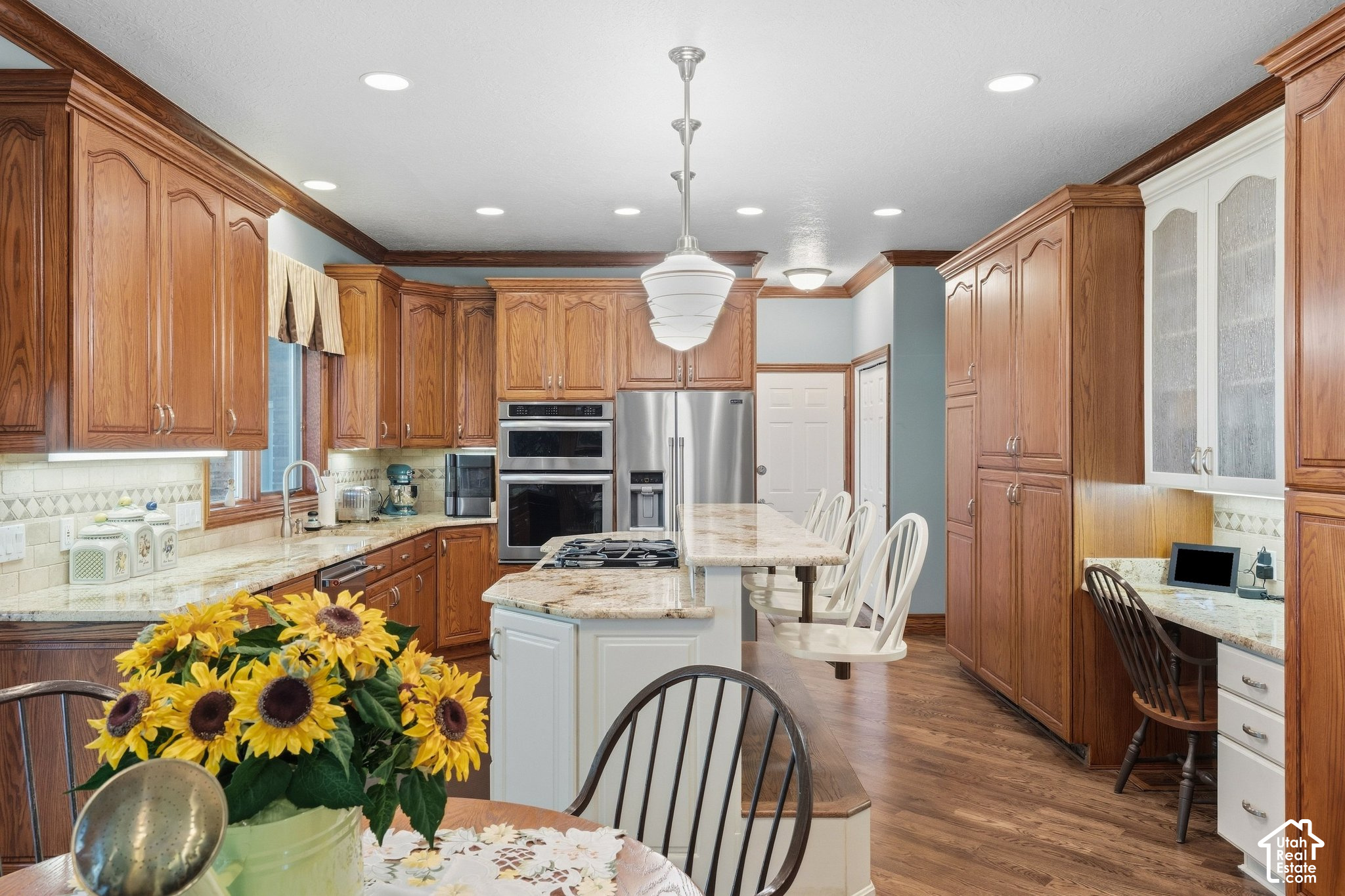 main property photo 22