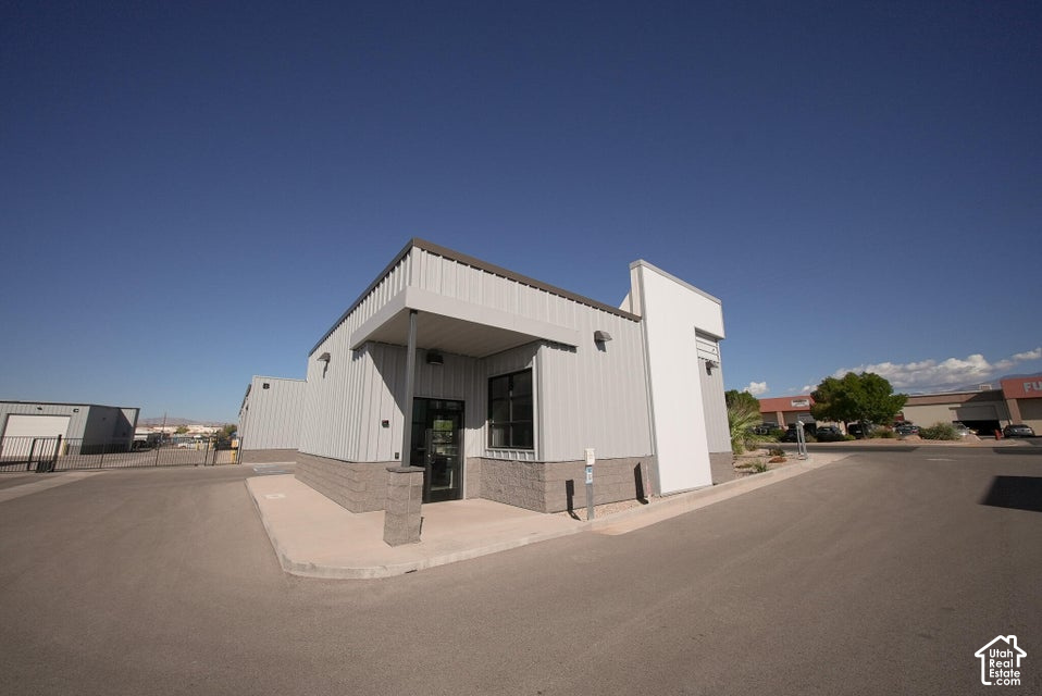 main property photo 29