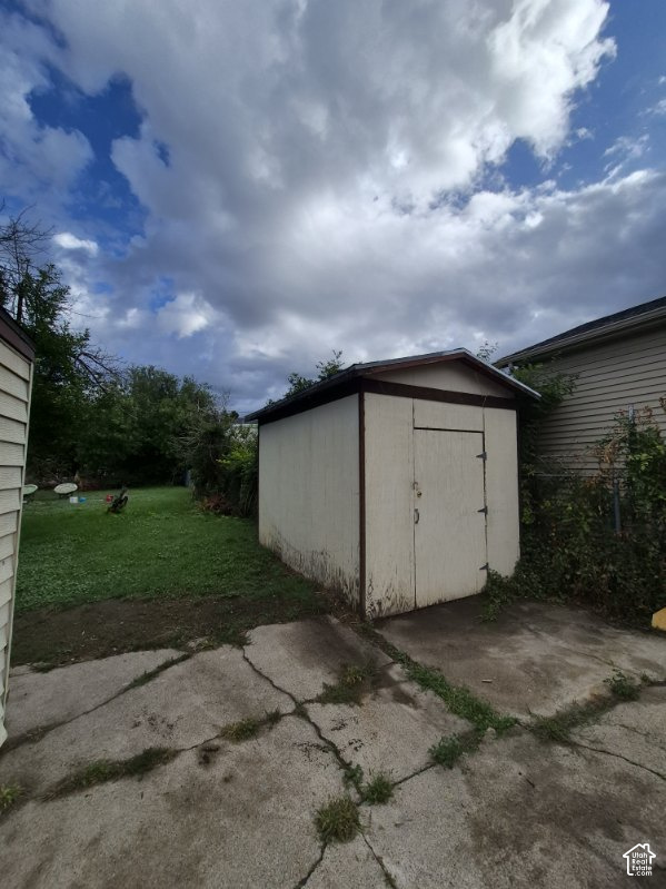 main property photo 7