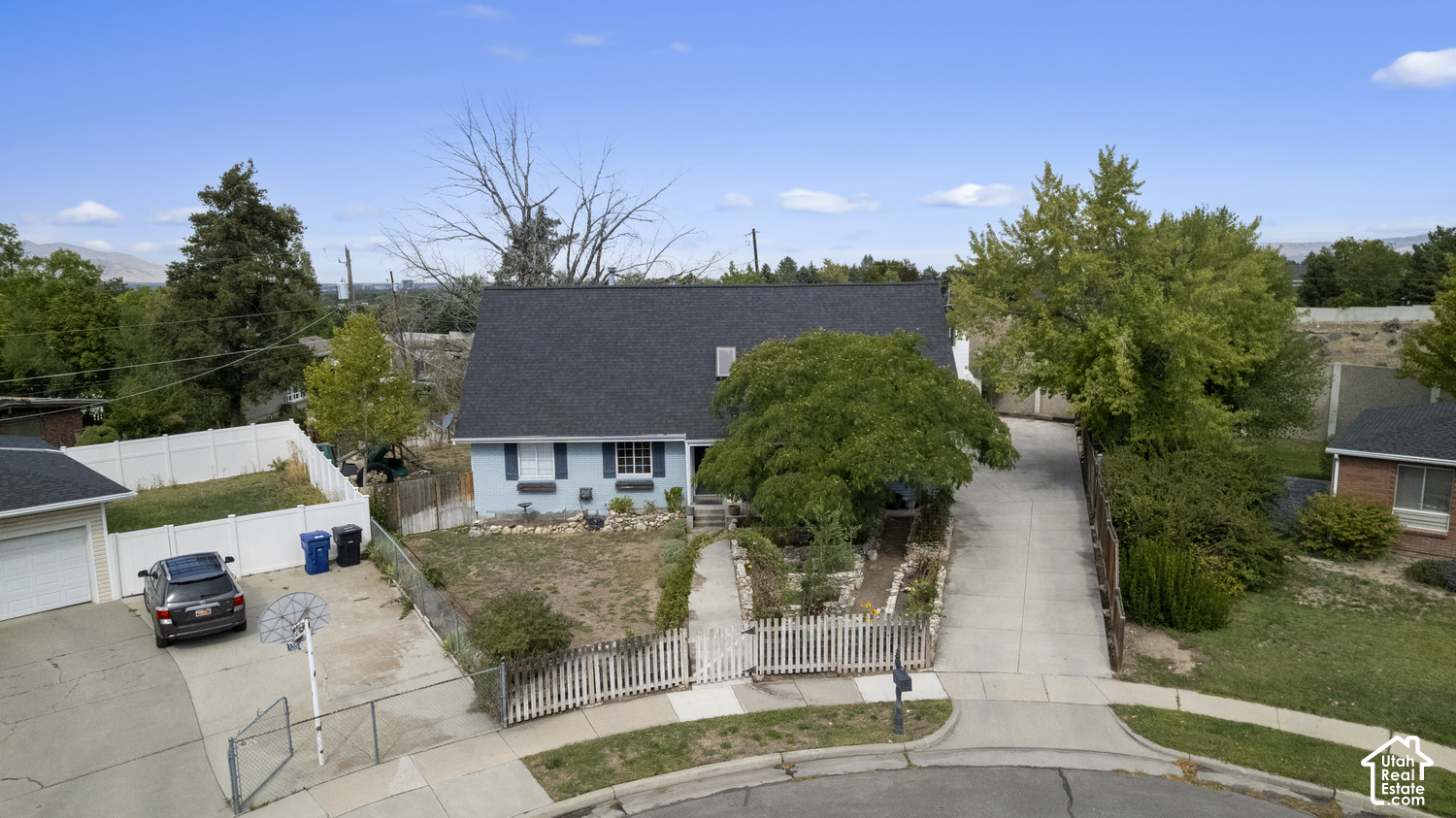 main property photo 50