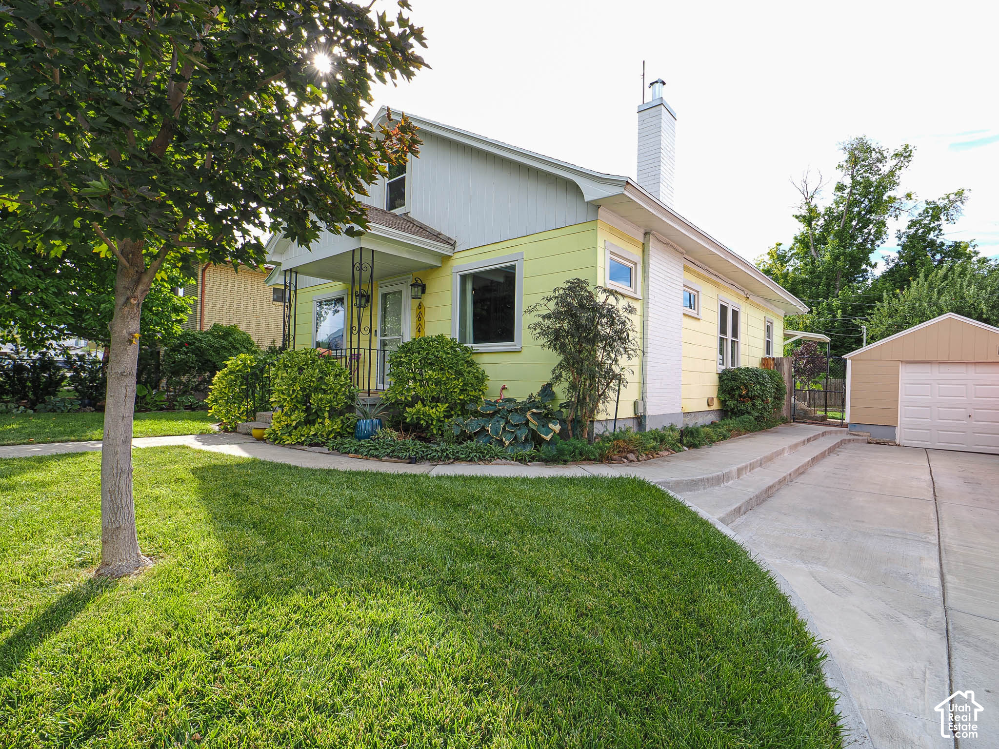 main property photo 28