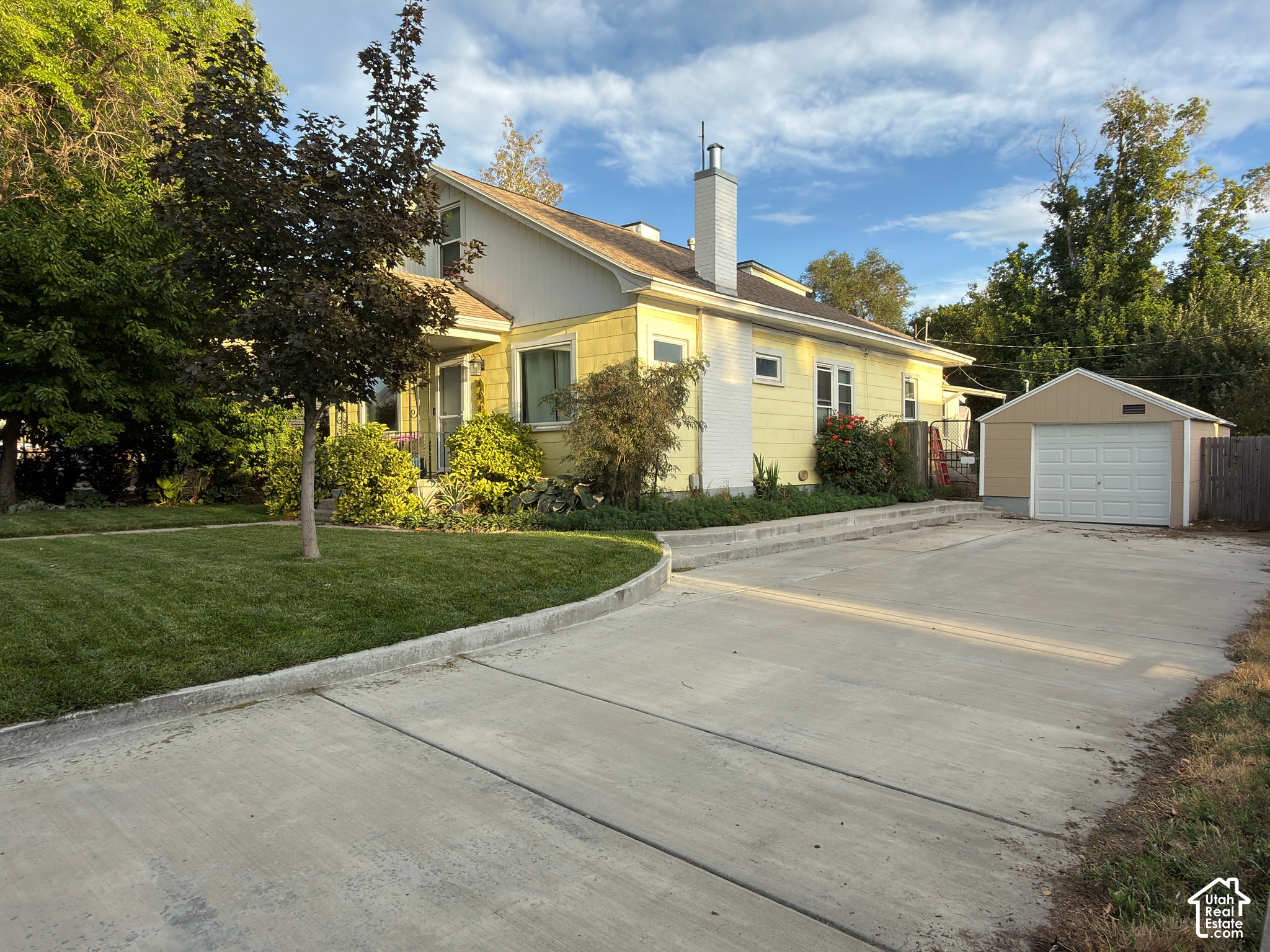 main property photo 29