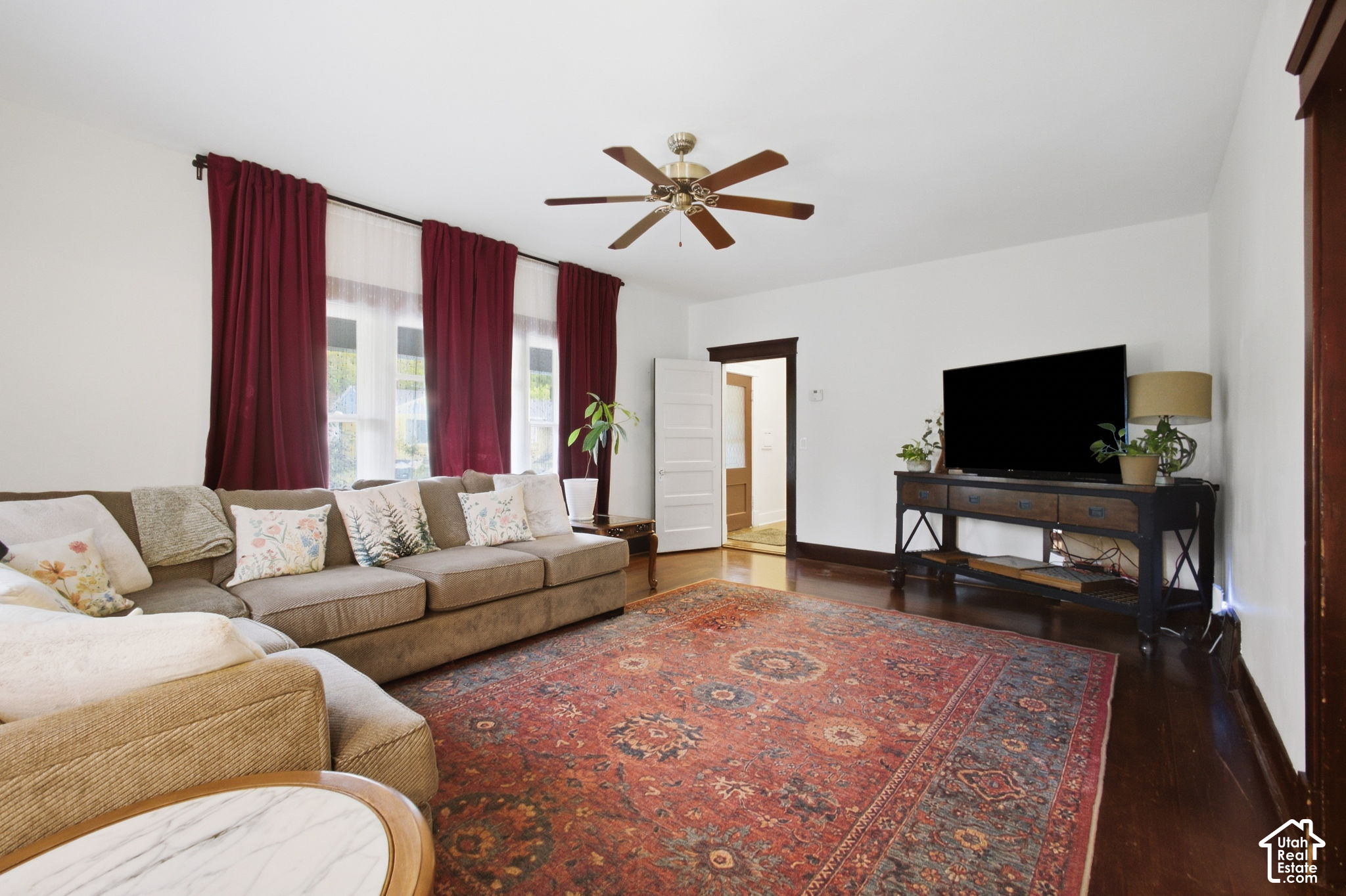 main property photo 14