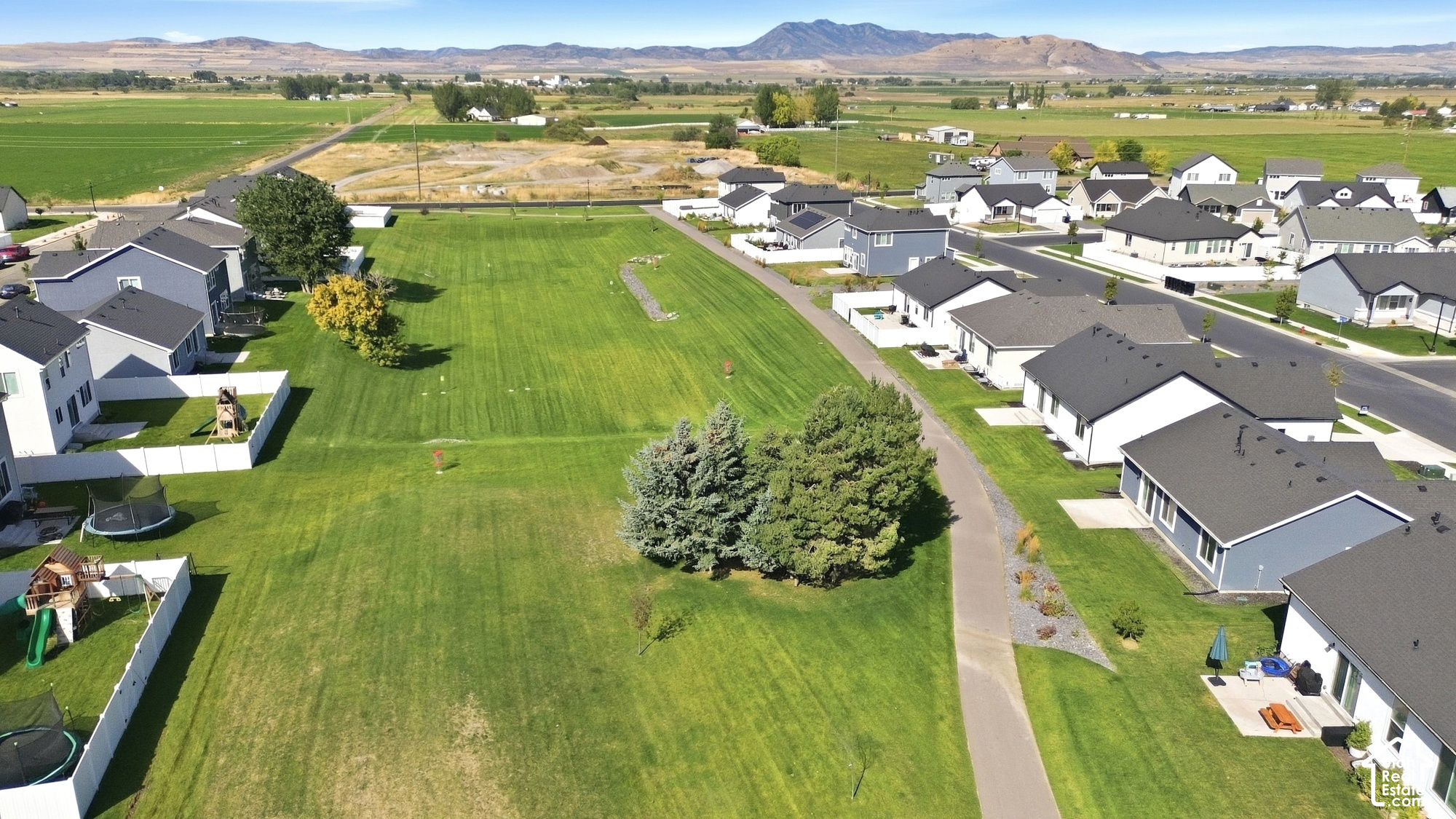 main property photo 53