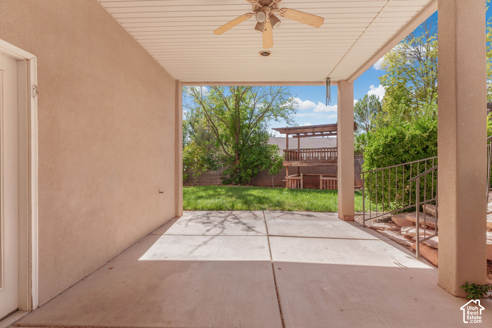 main property photo 31