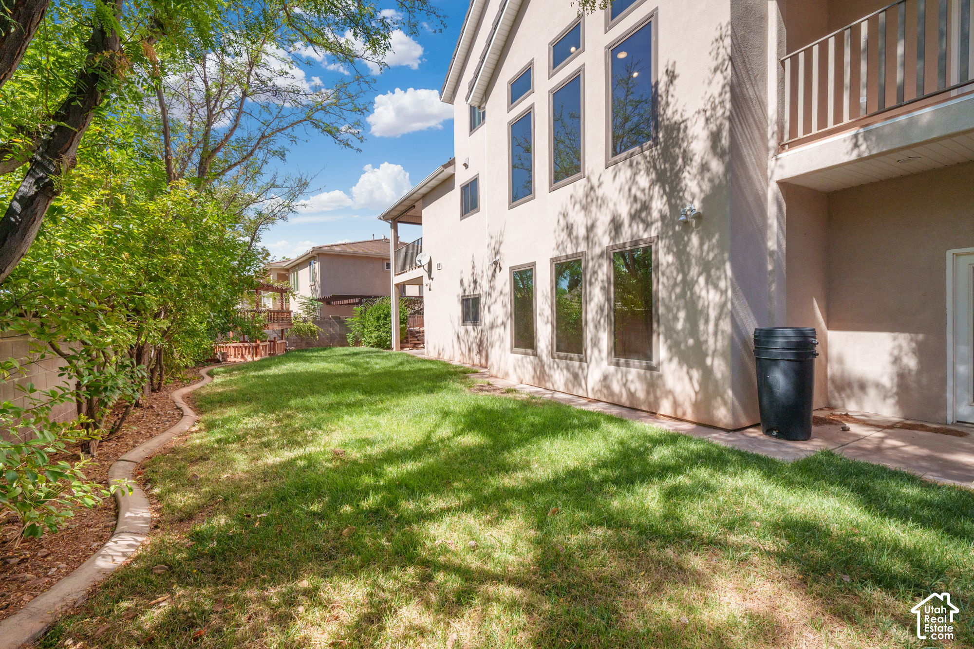 main property photo 33