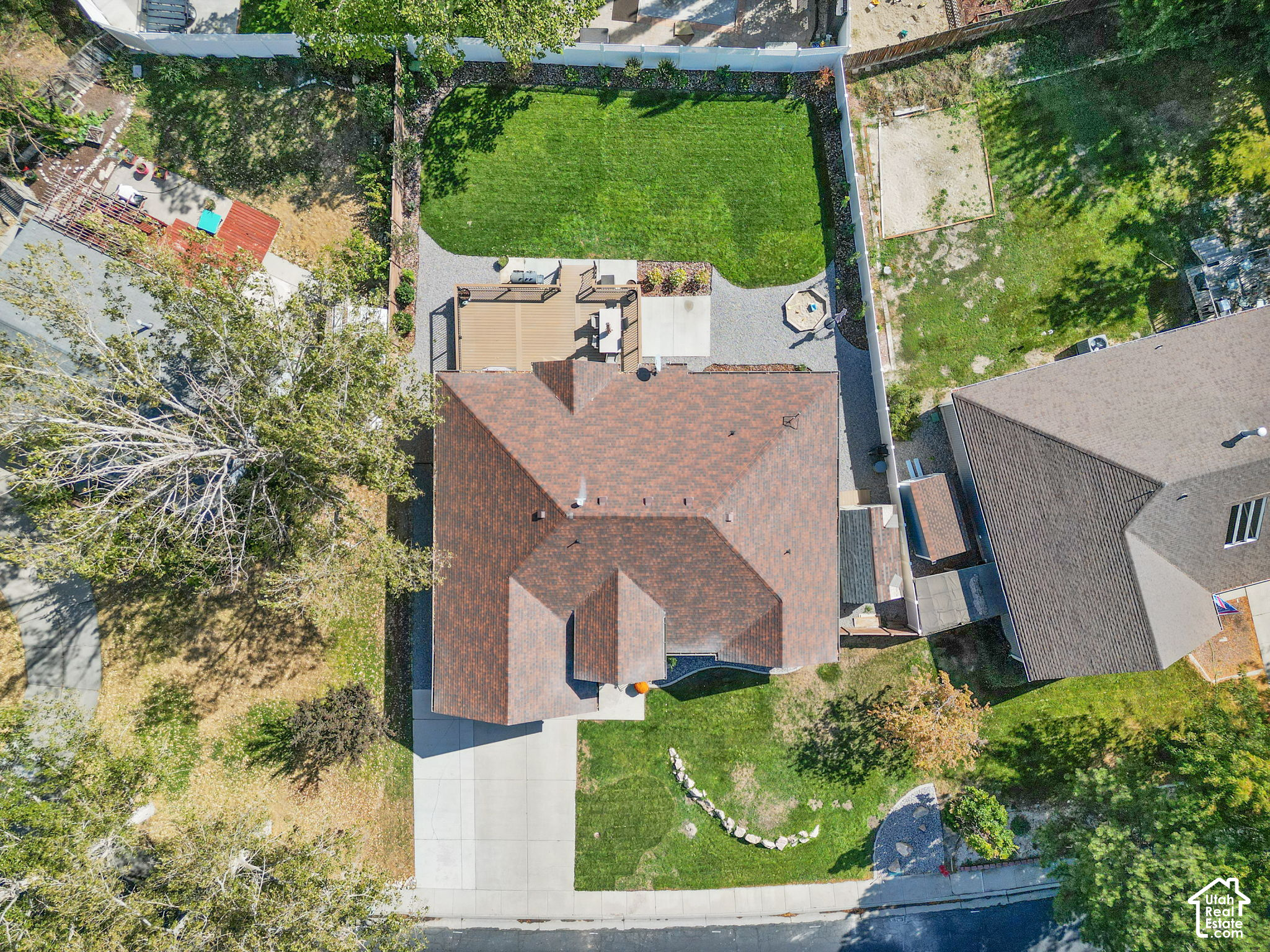 main property photo 48