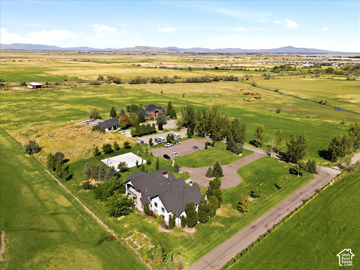 main property photo 57