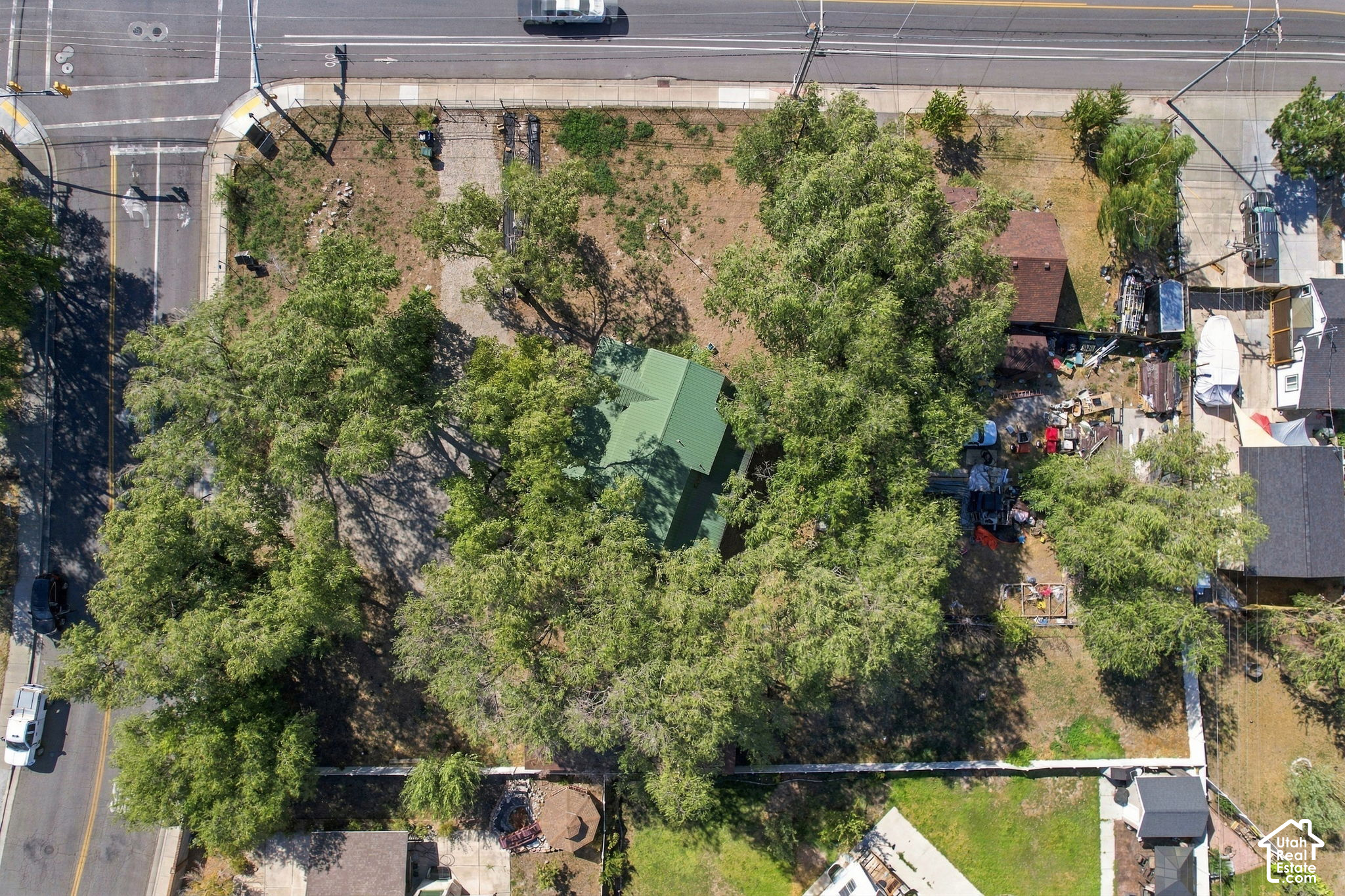 main property photo 45