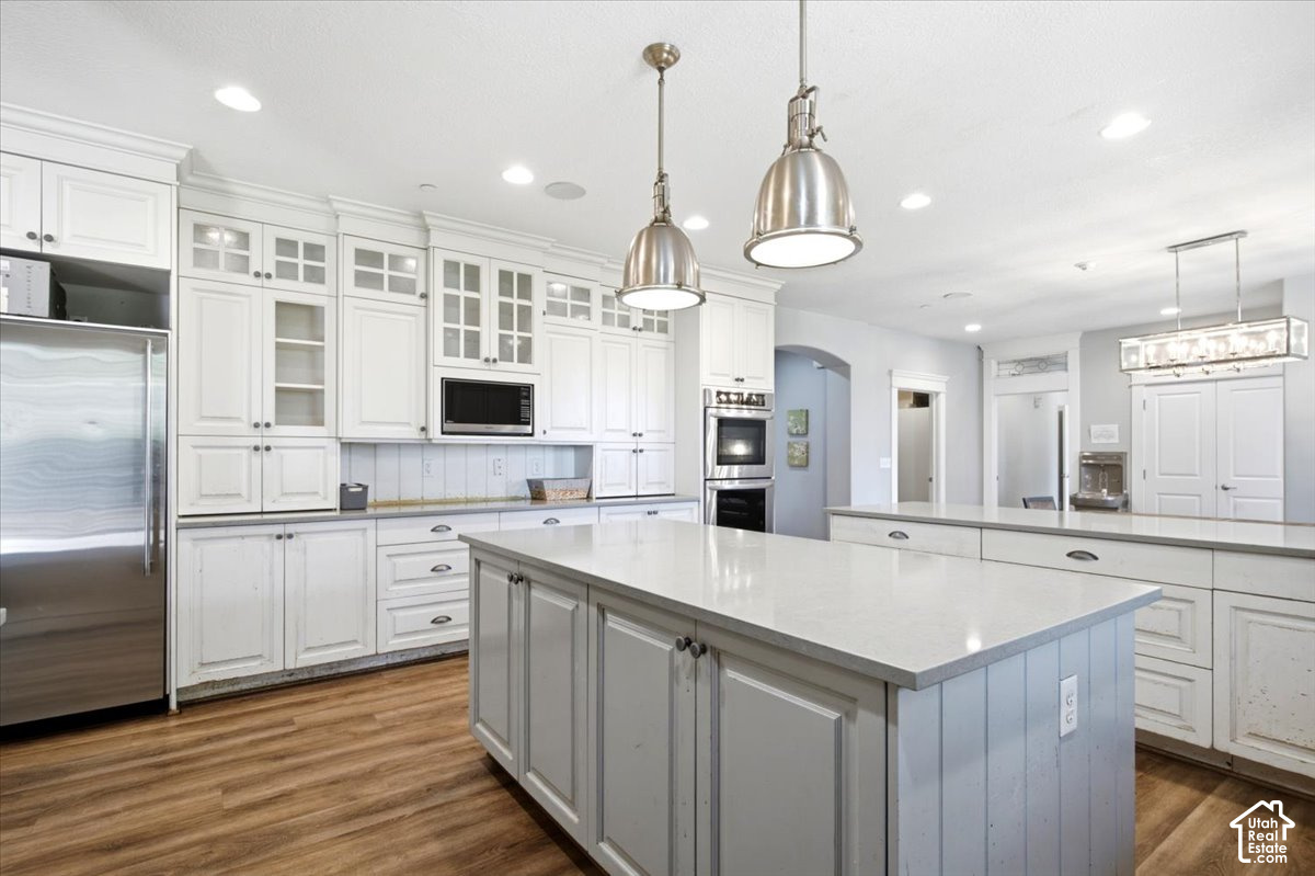 main property photo 14