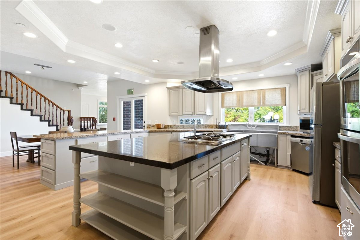 main property photo 36