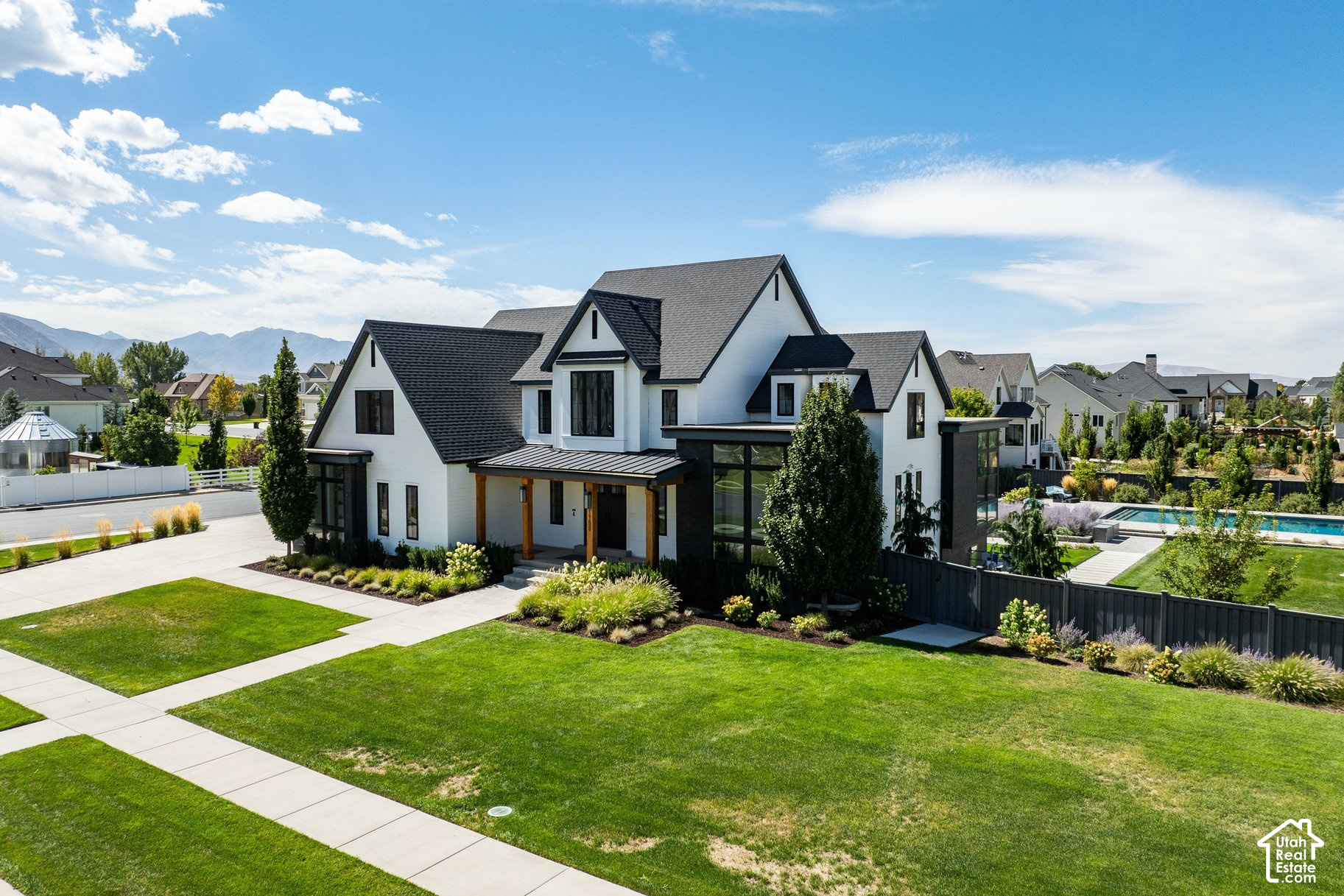 main property photo 68