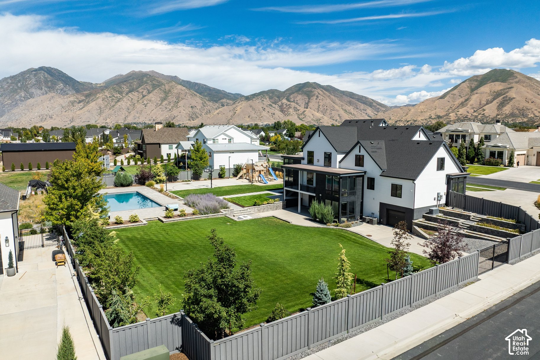 main property photo 70