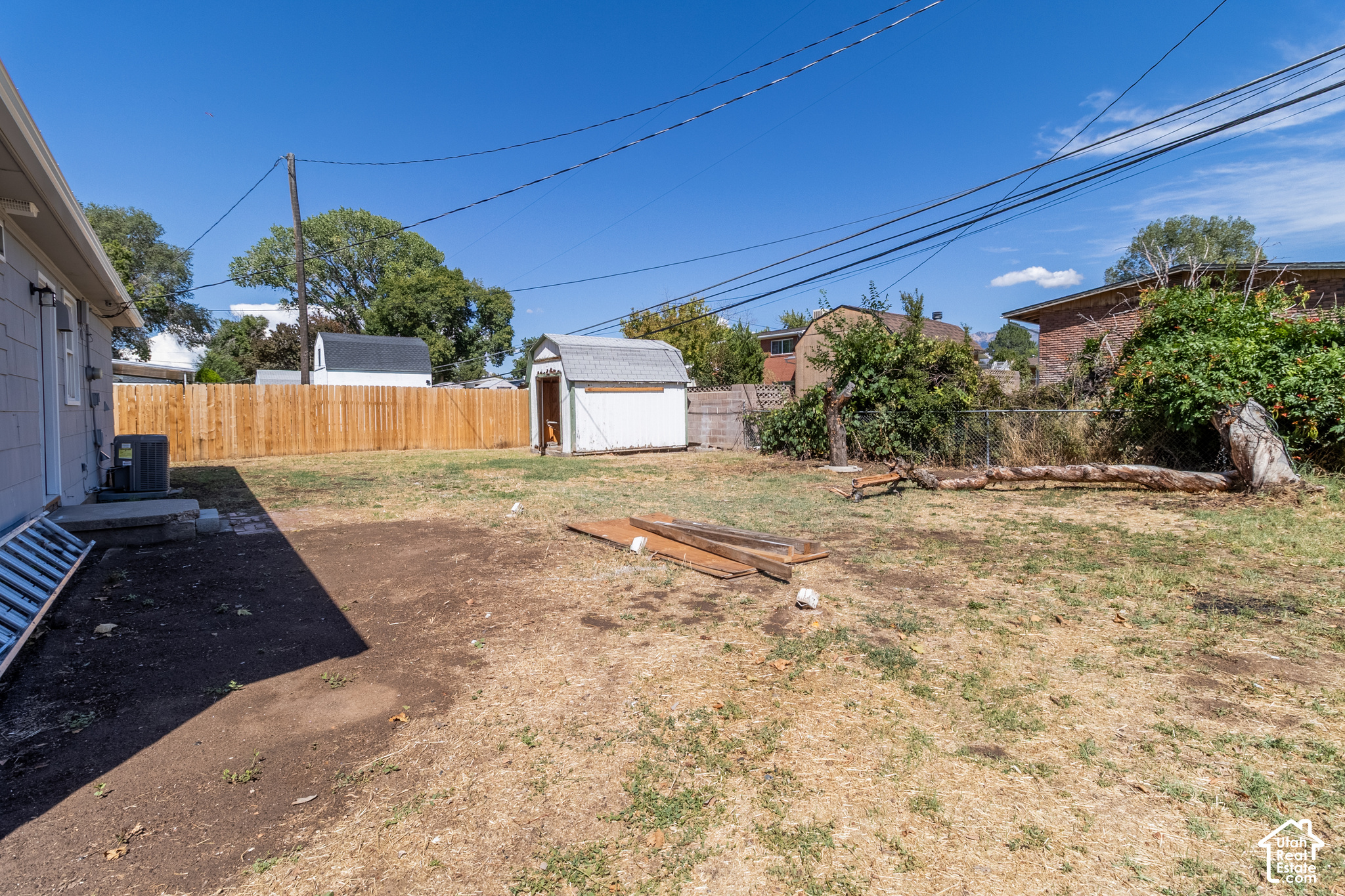 main property photo 13