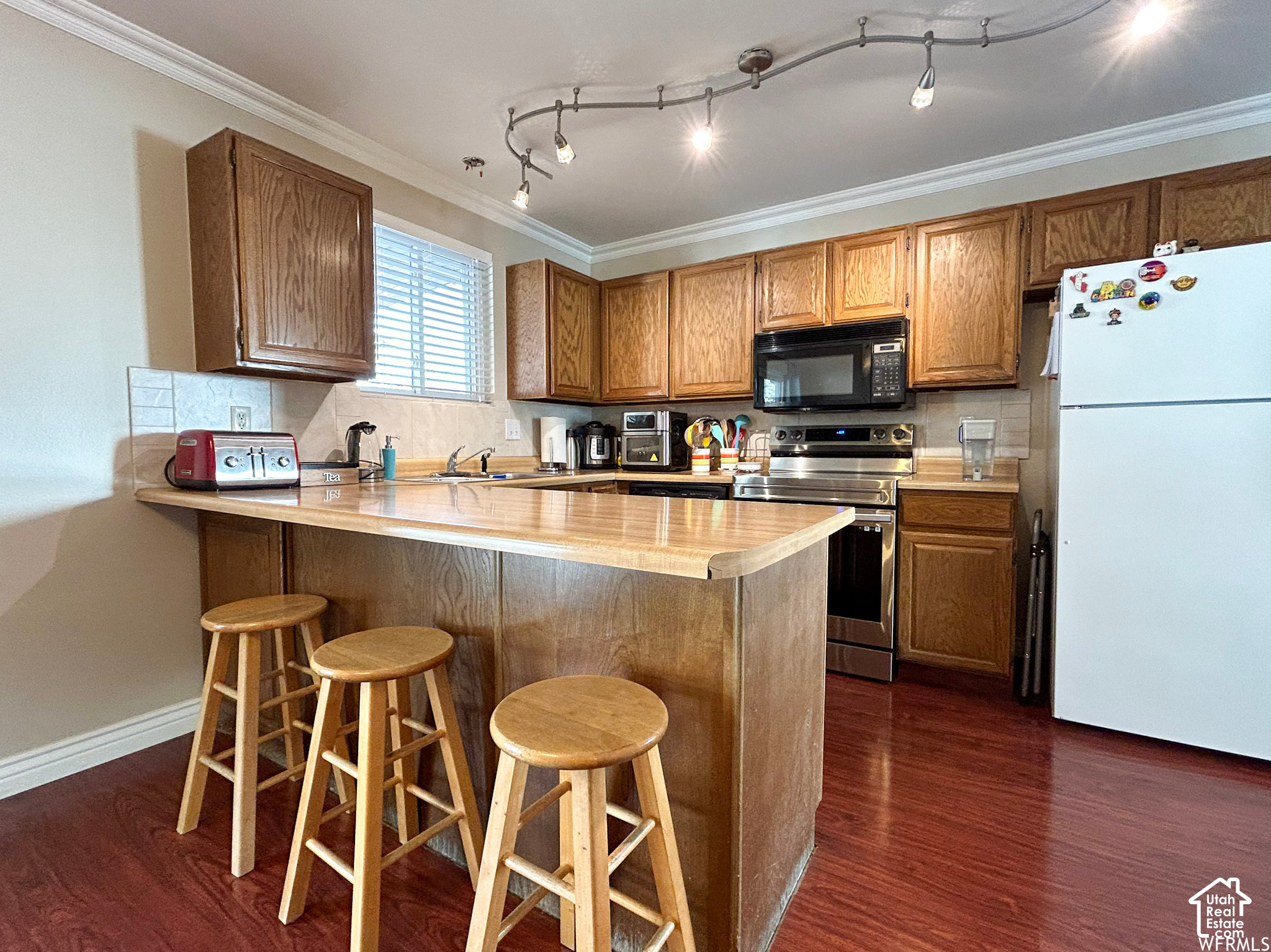 main property photo 7