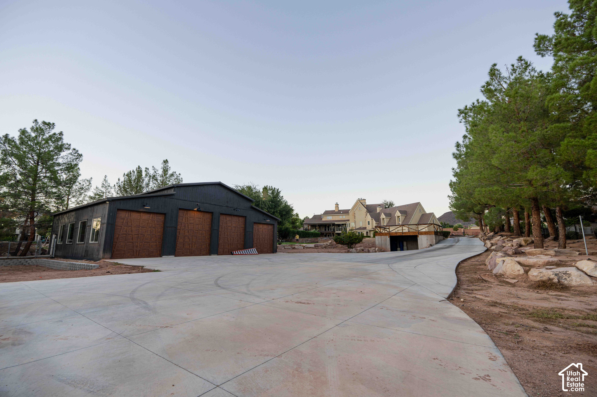 main property photo 77