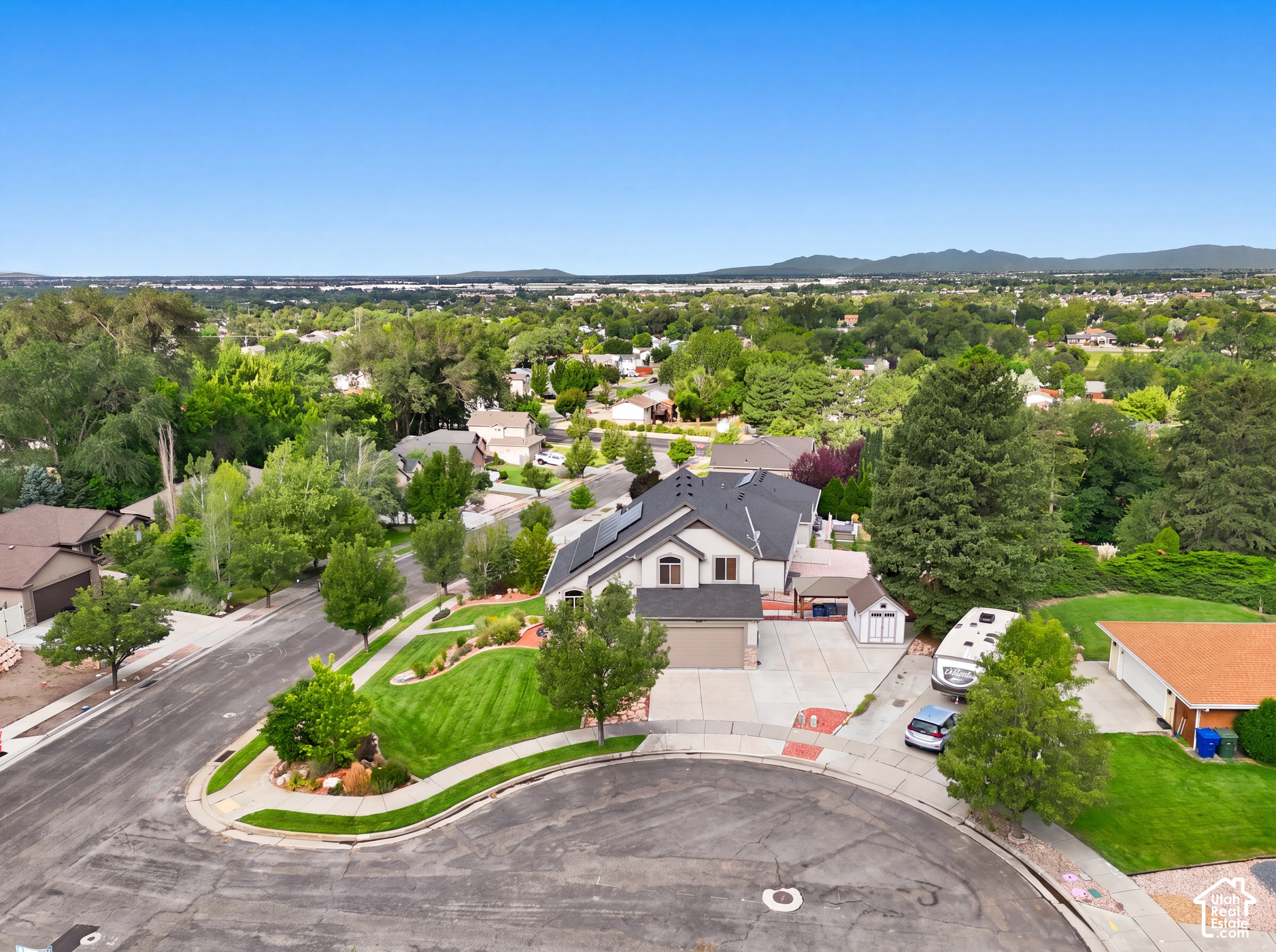 main property photo 26
