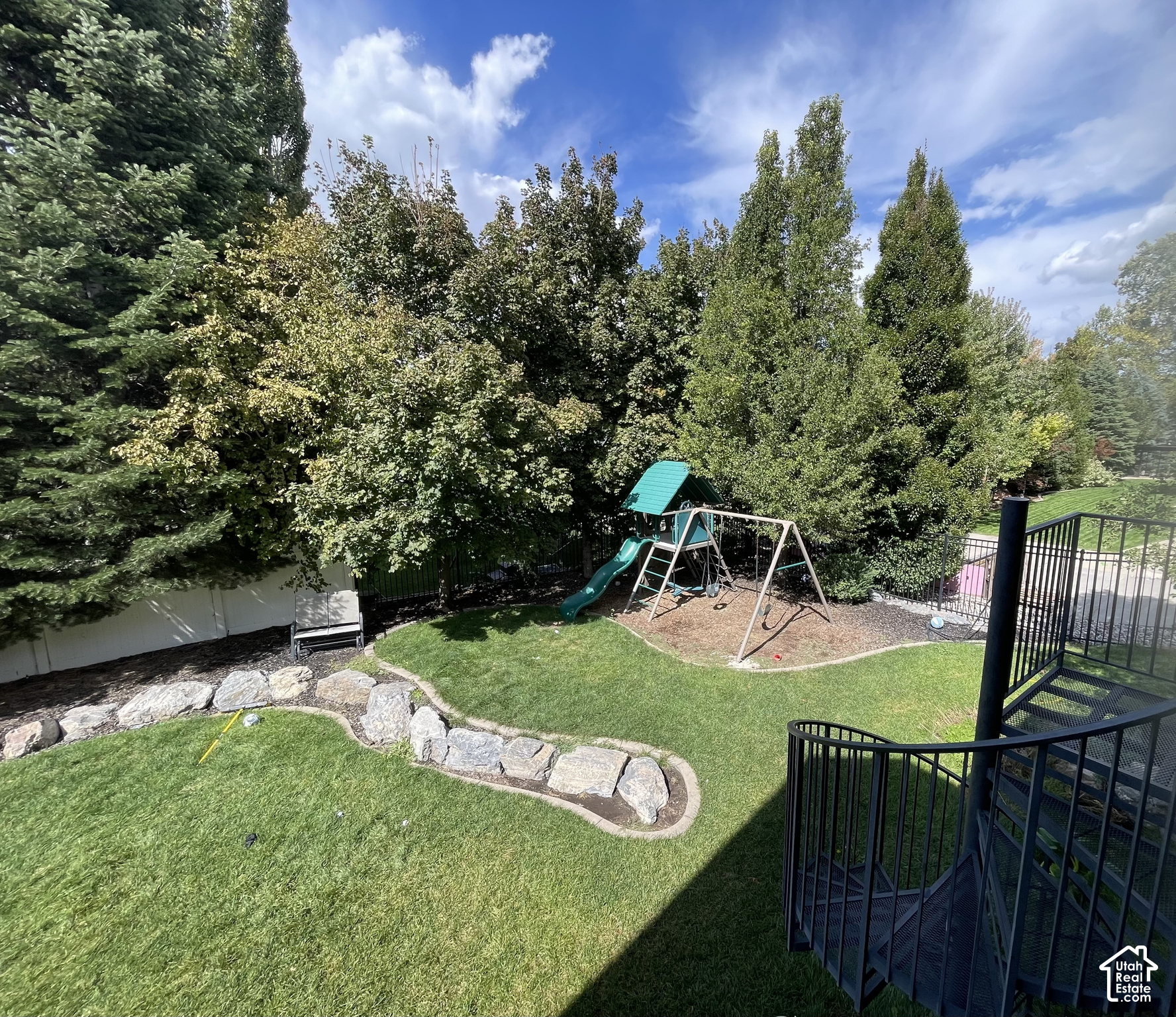 main property photo 14
