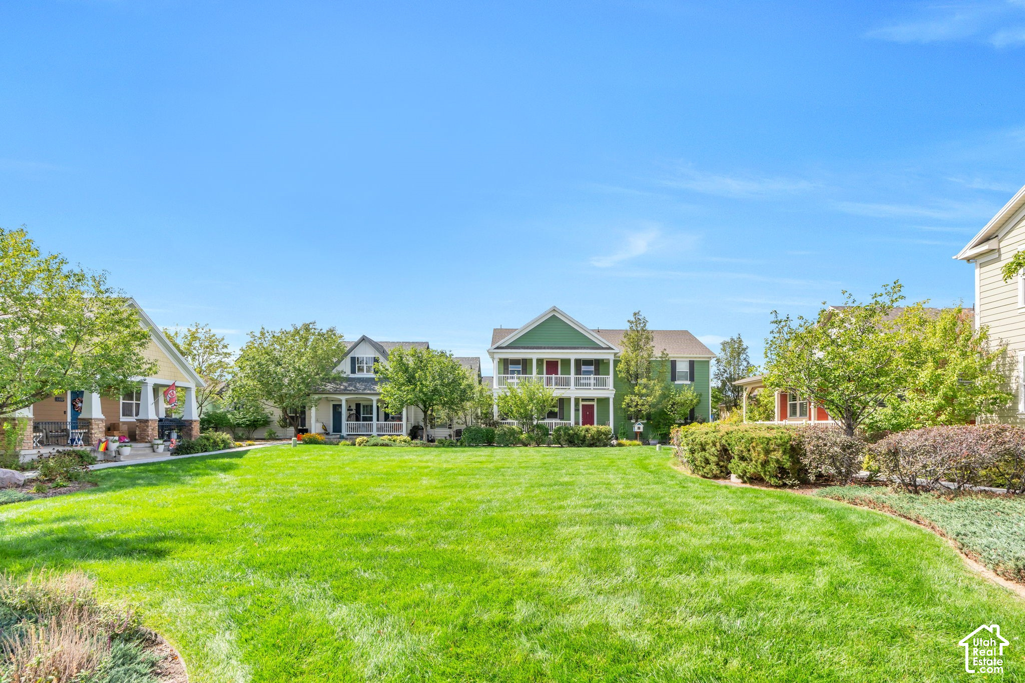 main property photo 35