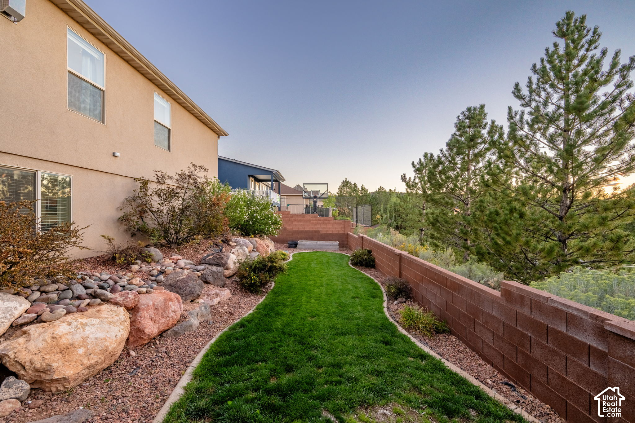 main property photo 41
