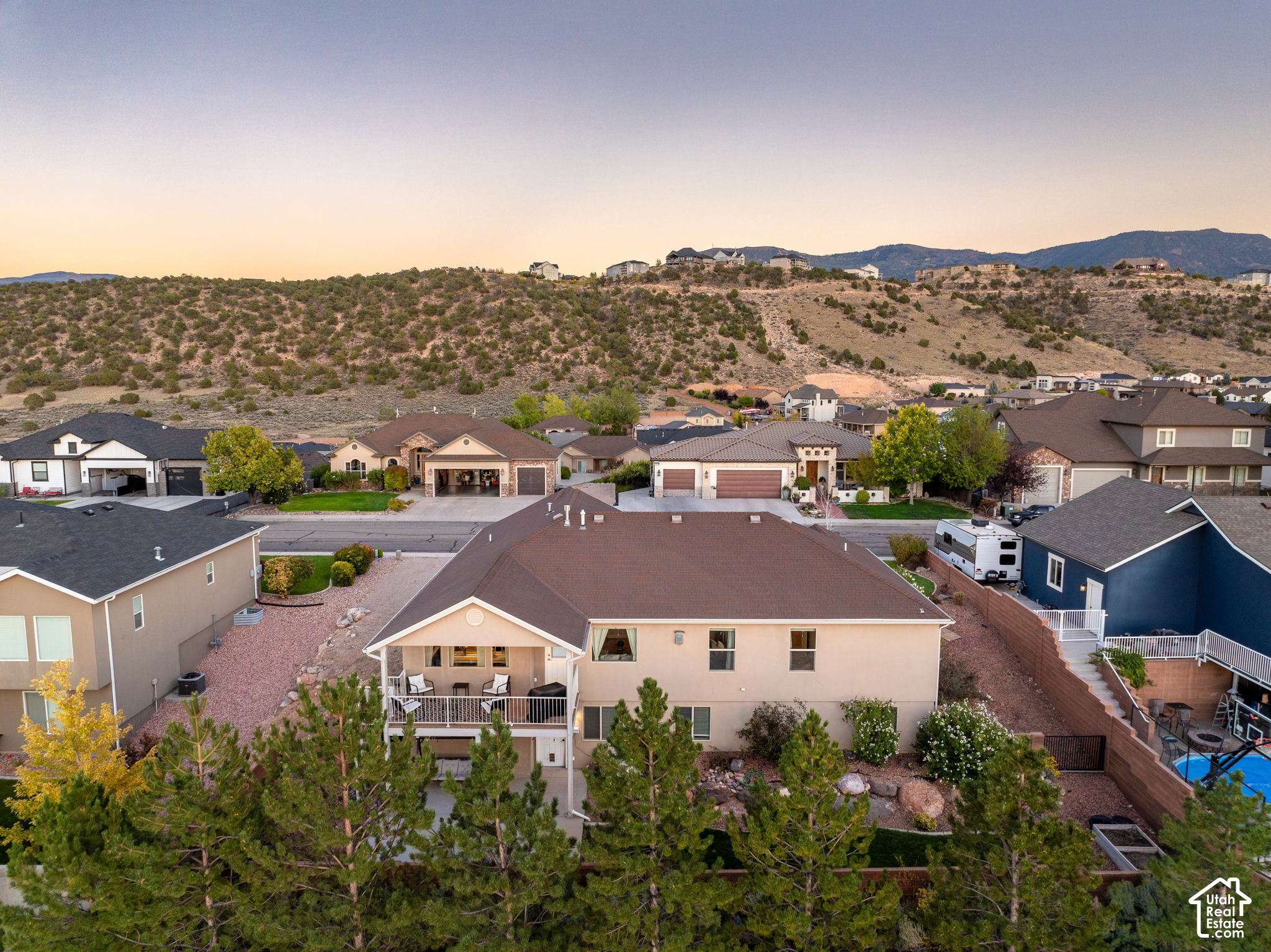 main property photo 47