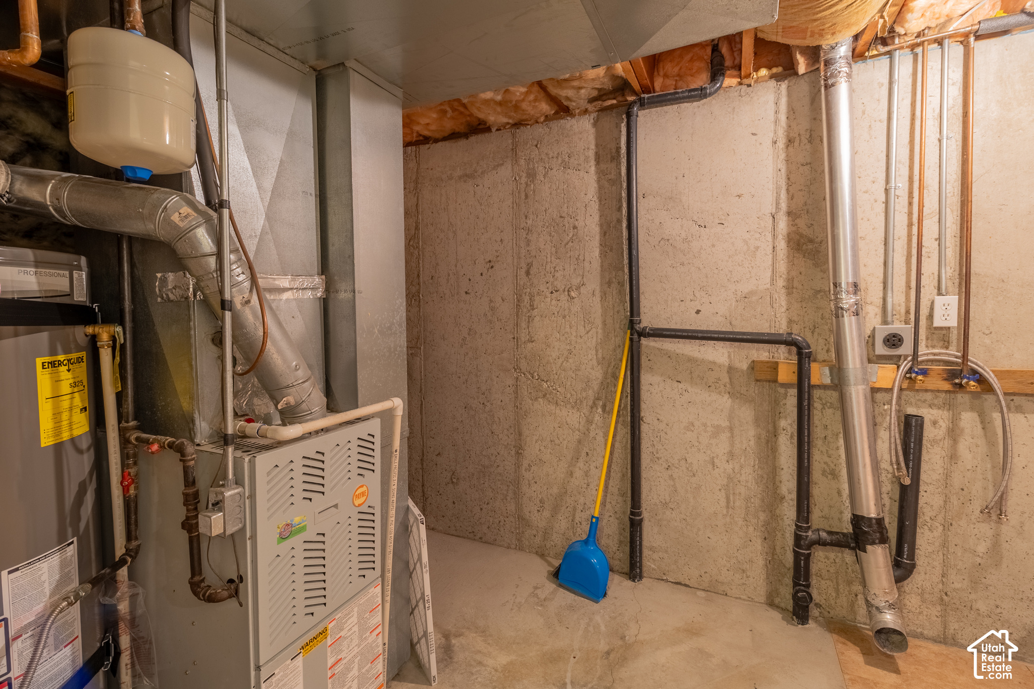 main property photo 19