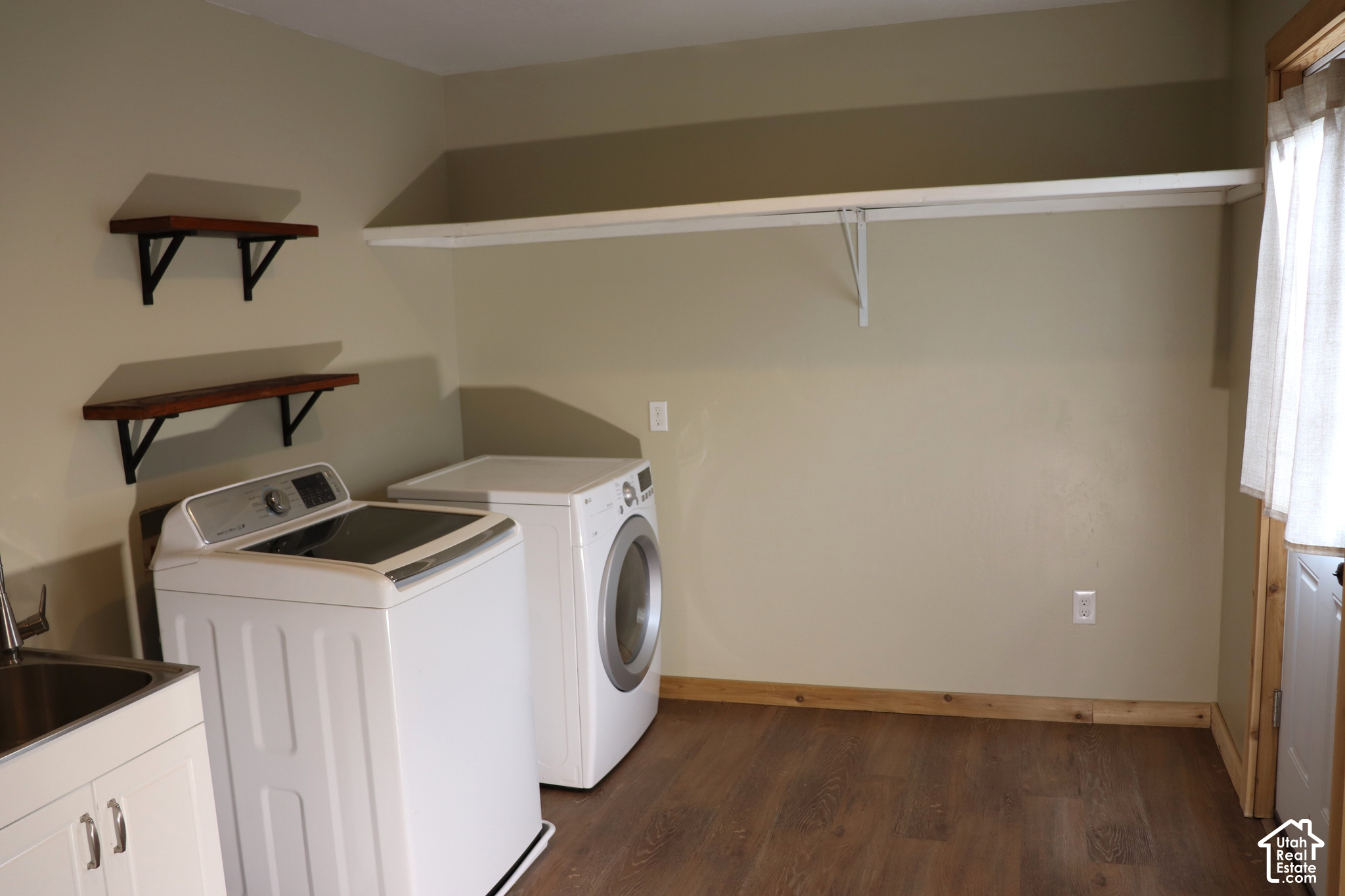main property photo 15