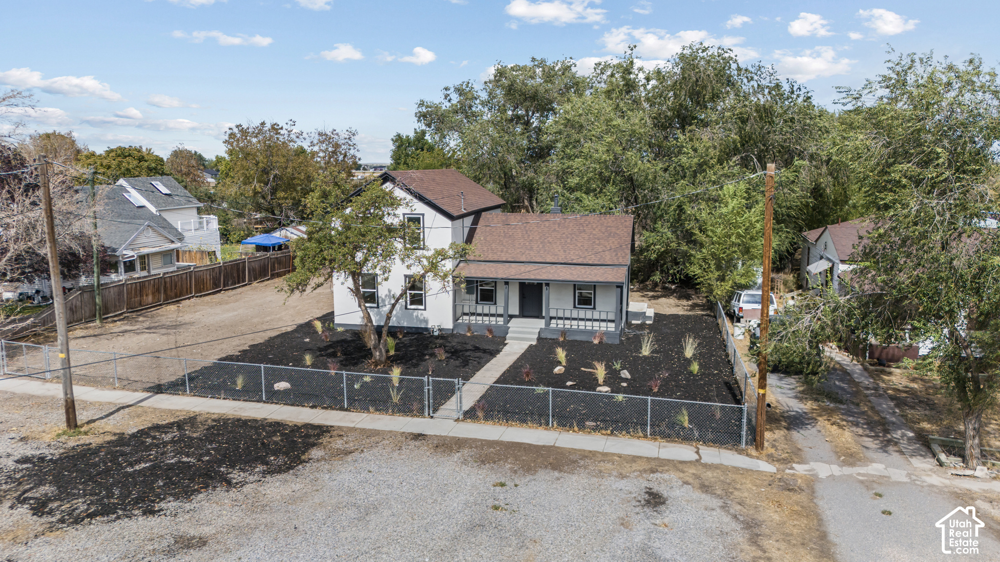 main property photo 39