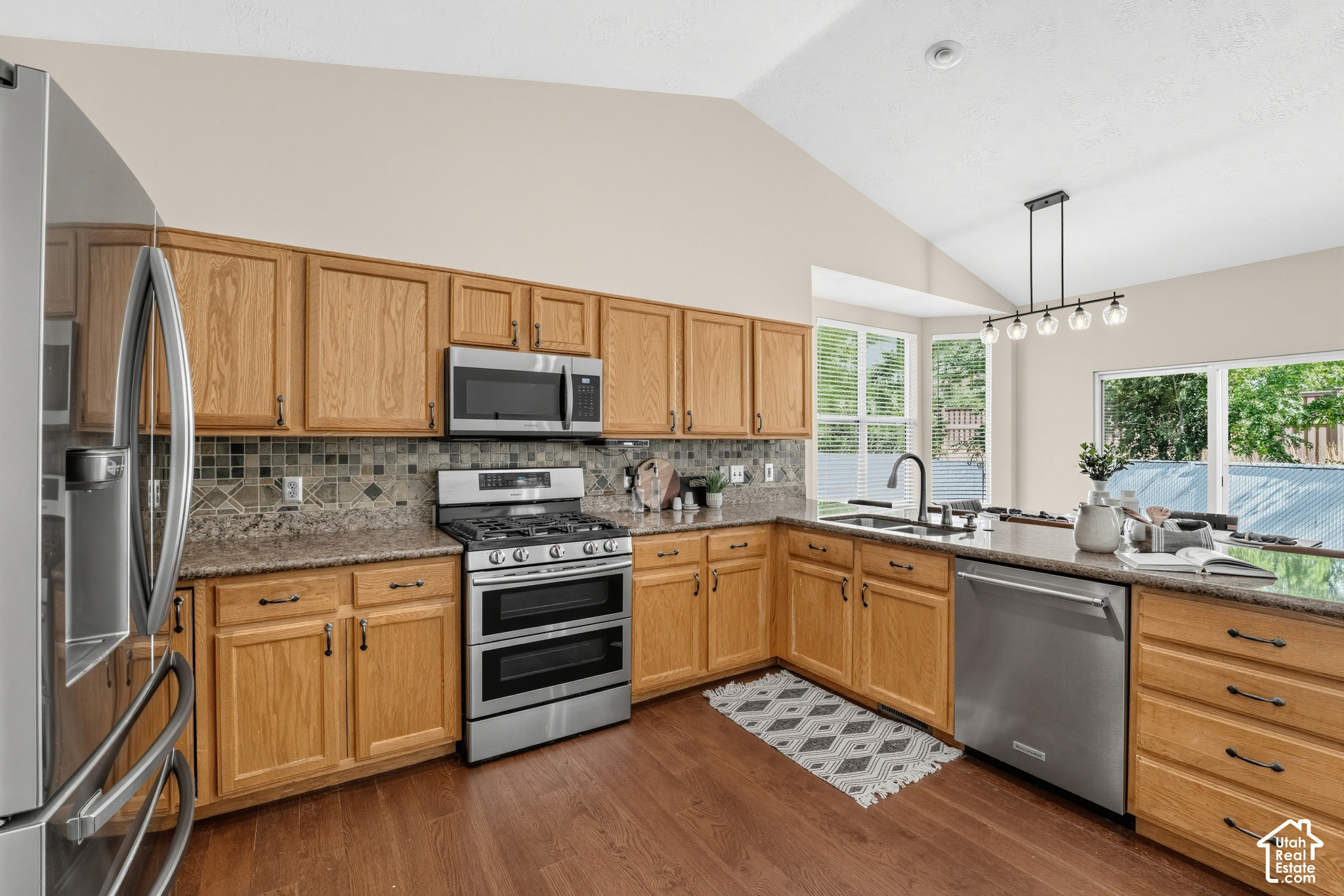 main property photo 18