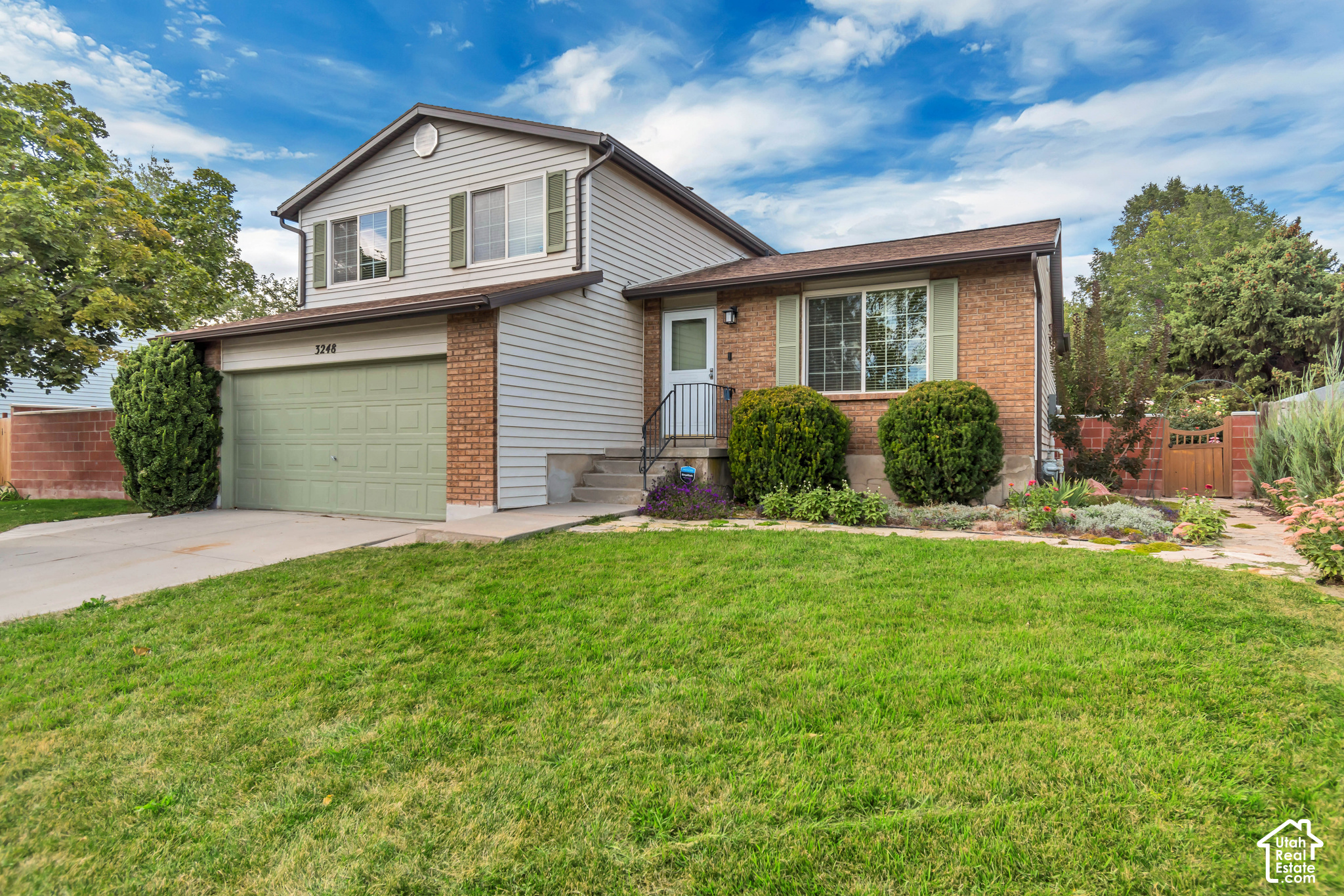main property photo 28