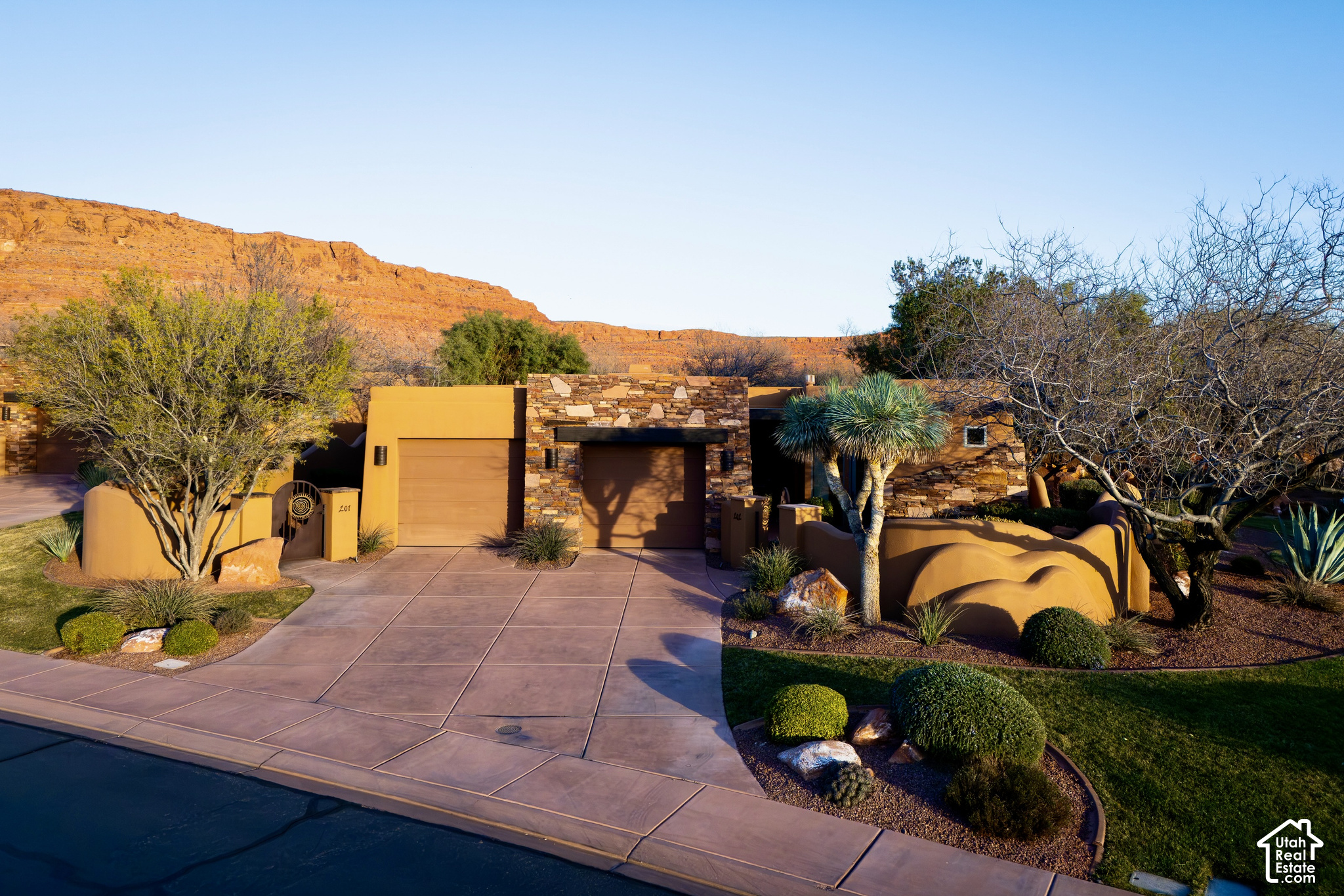 main property photo 9