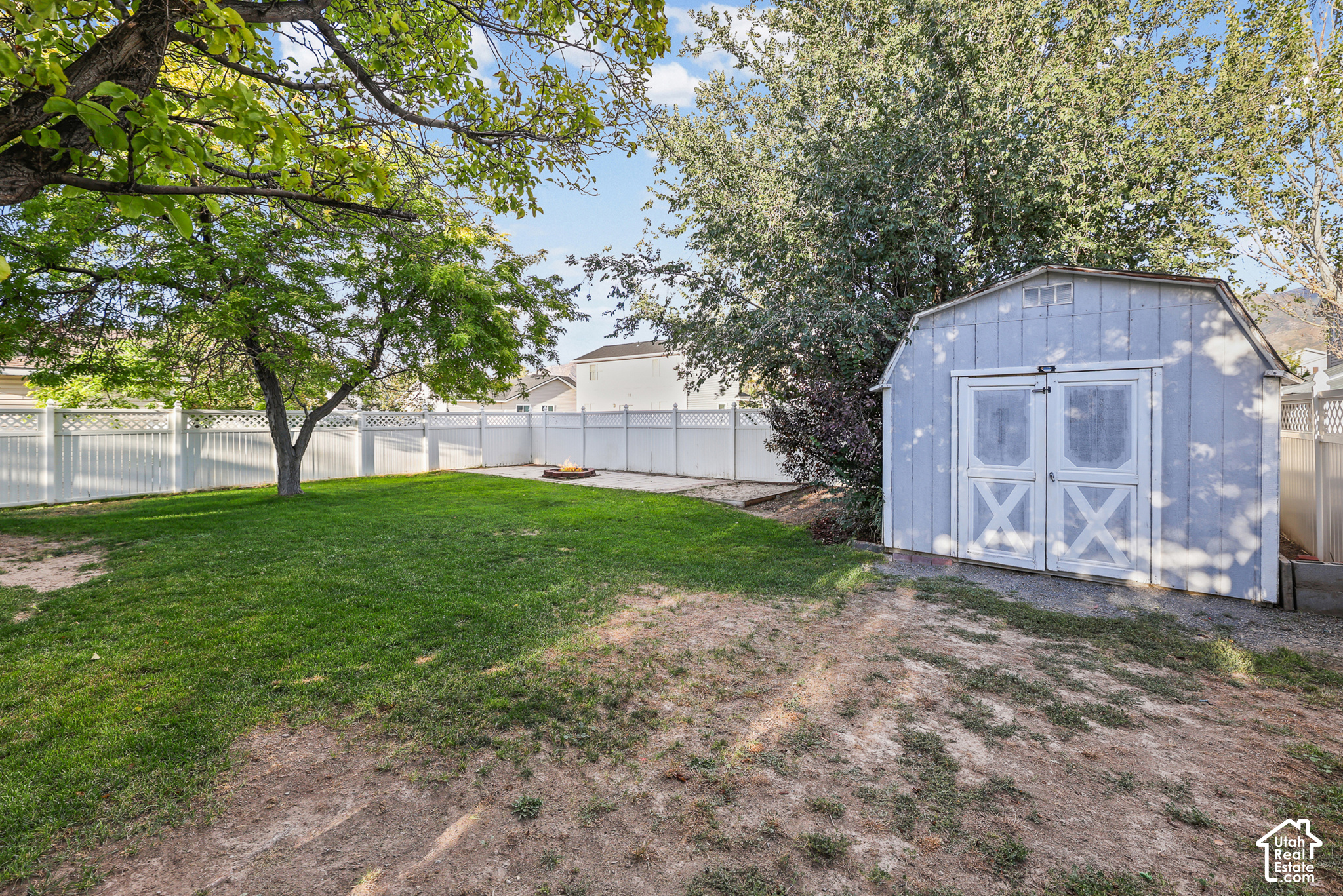main property photo 22