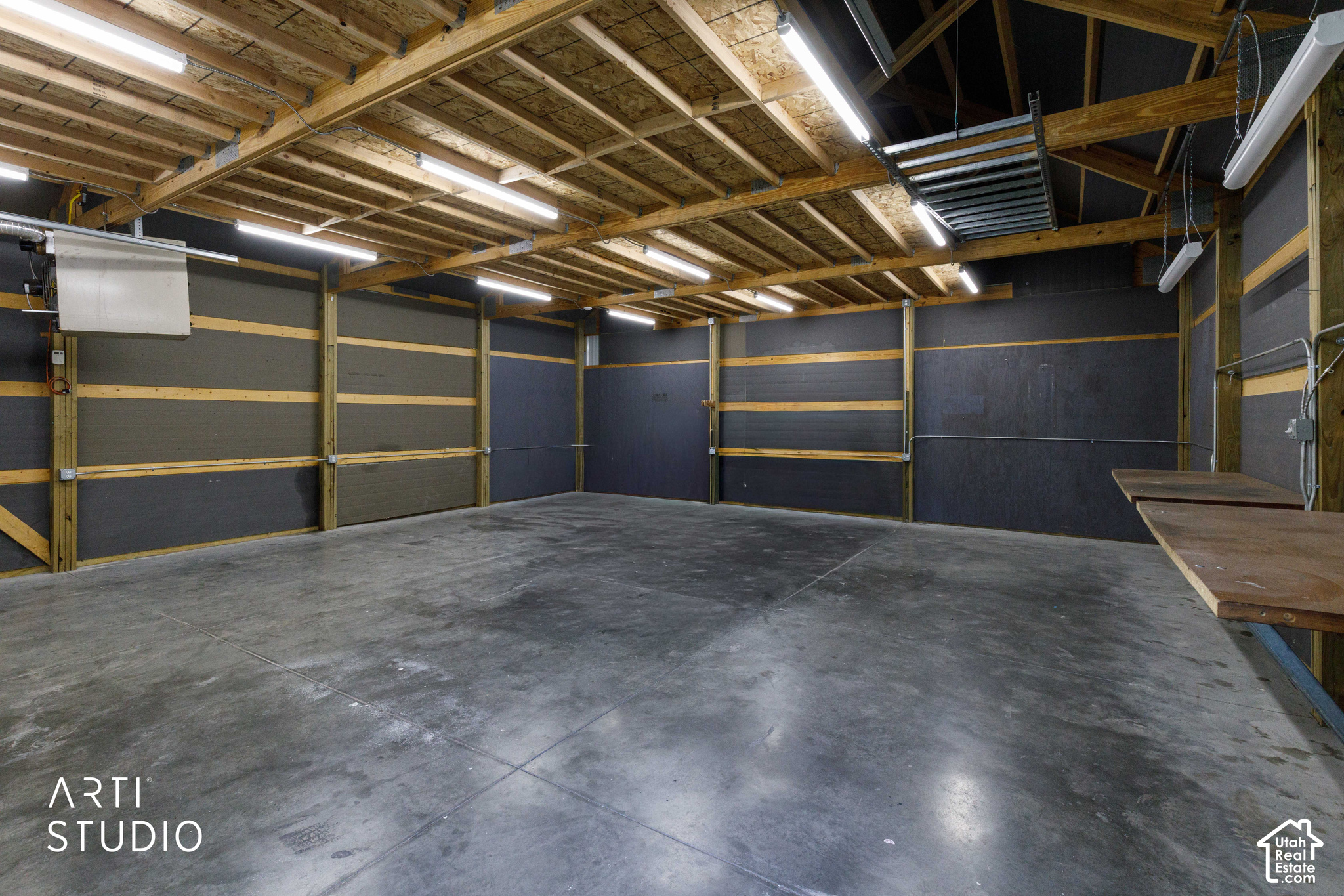 main property photo 36