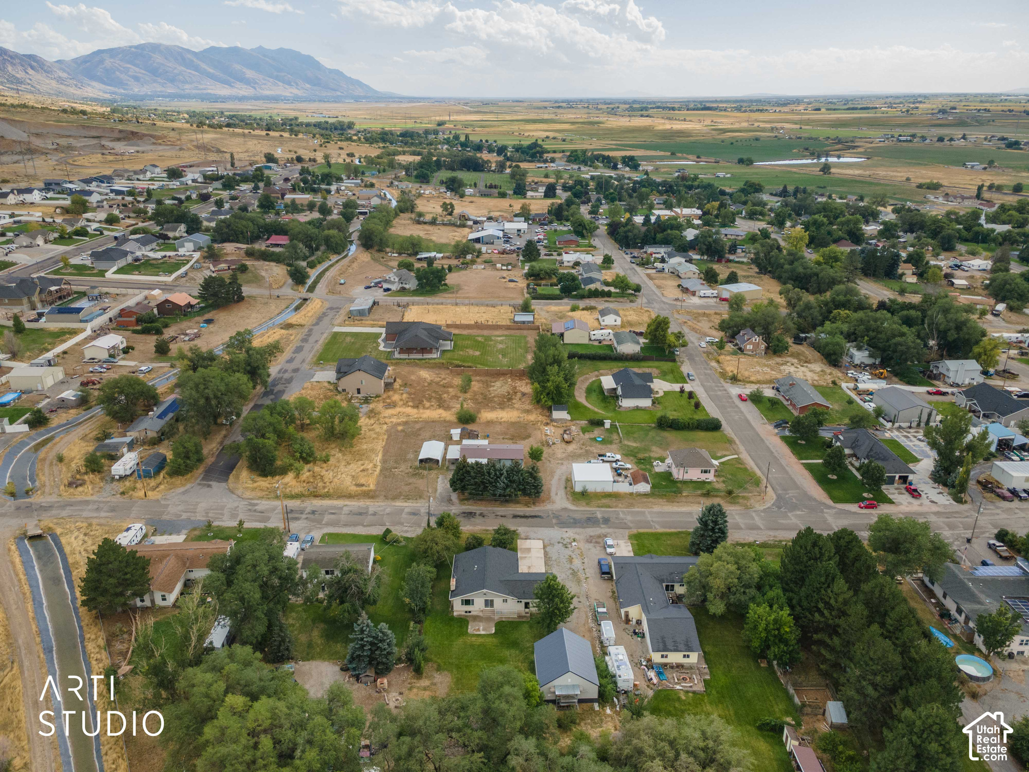 main property photo 61