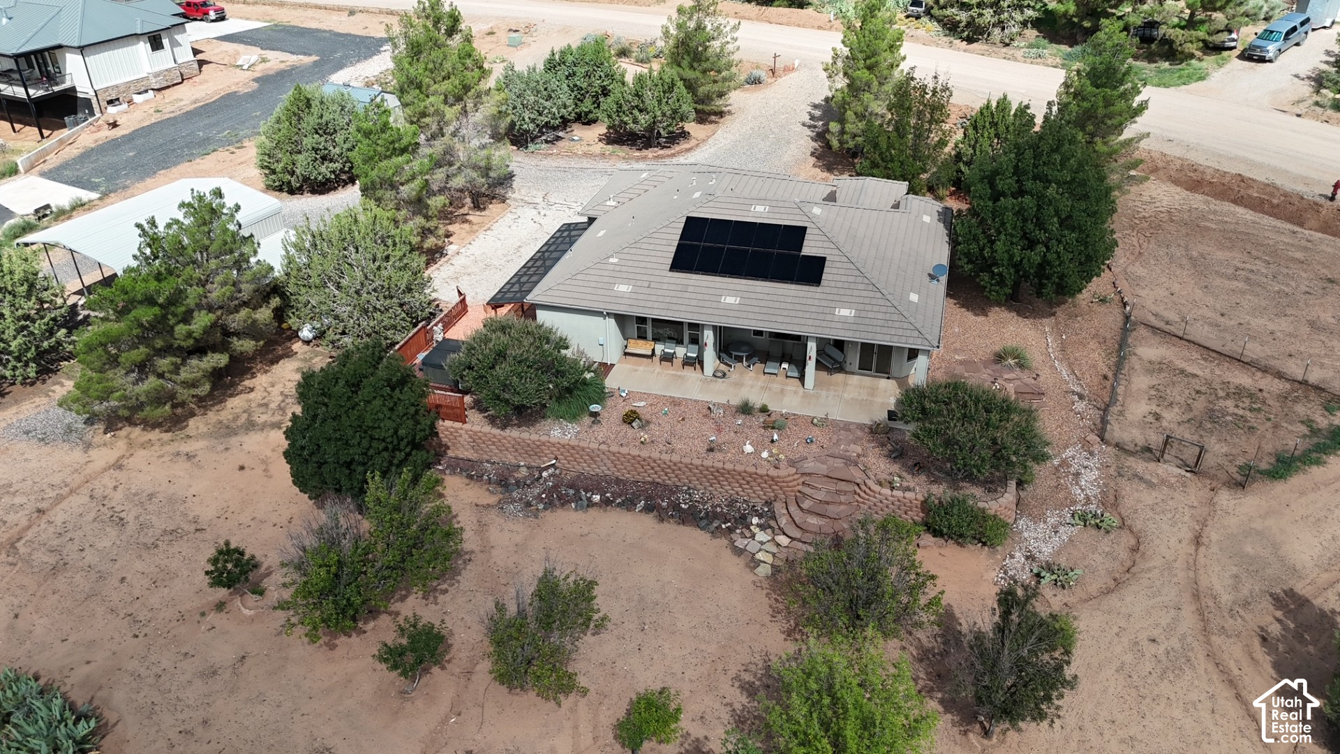 main property photo 38