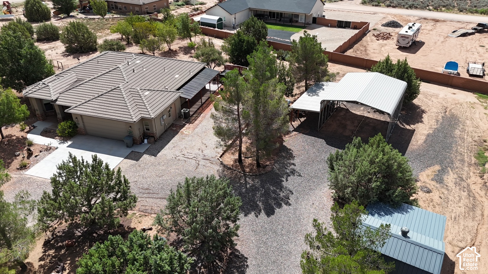 main property photo 5