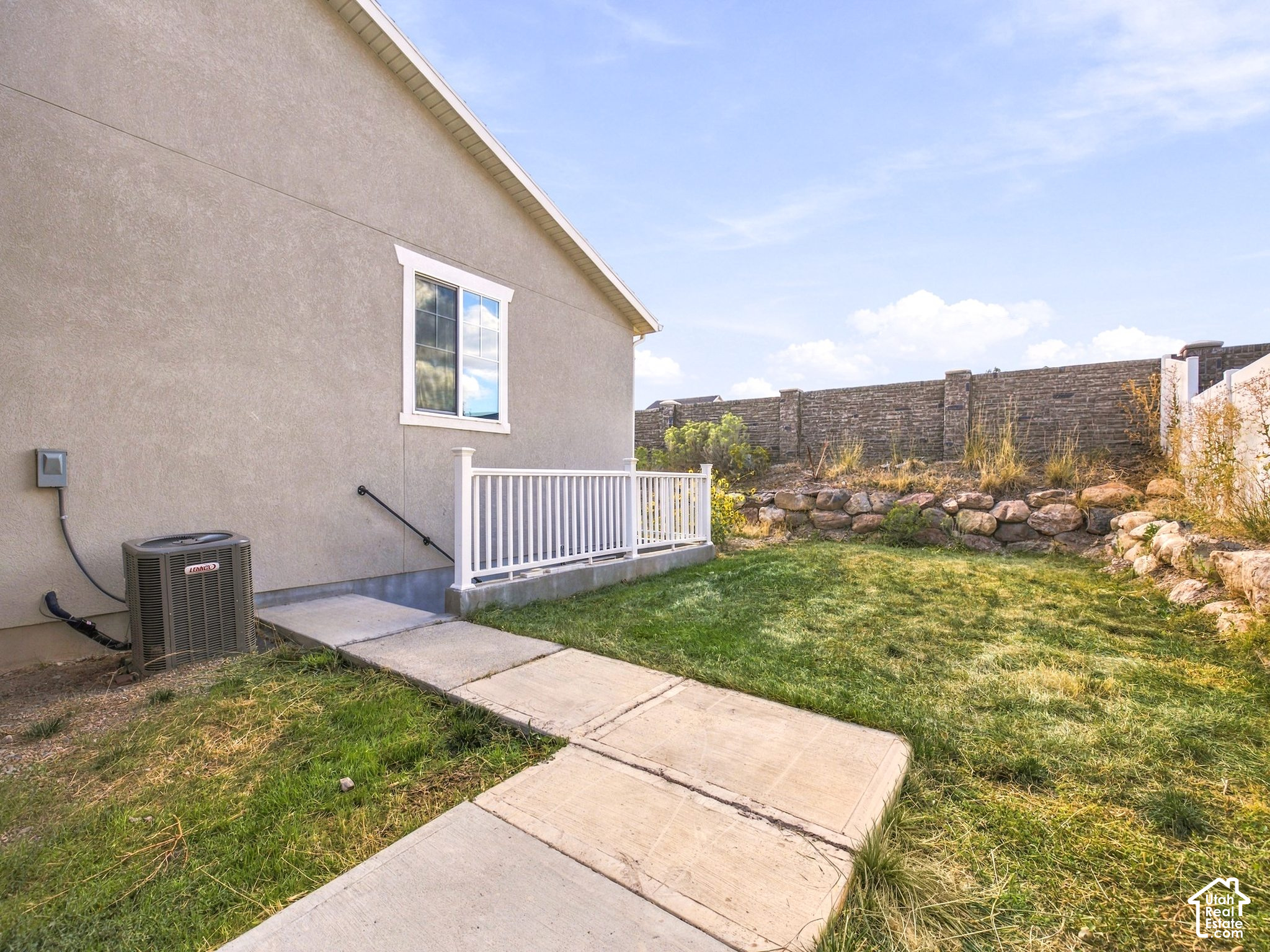 main property photo 32