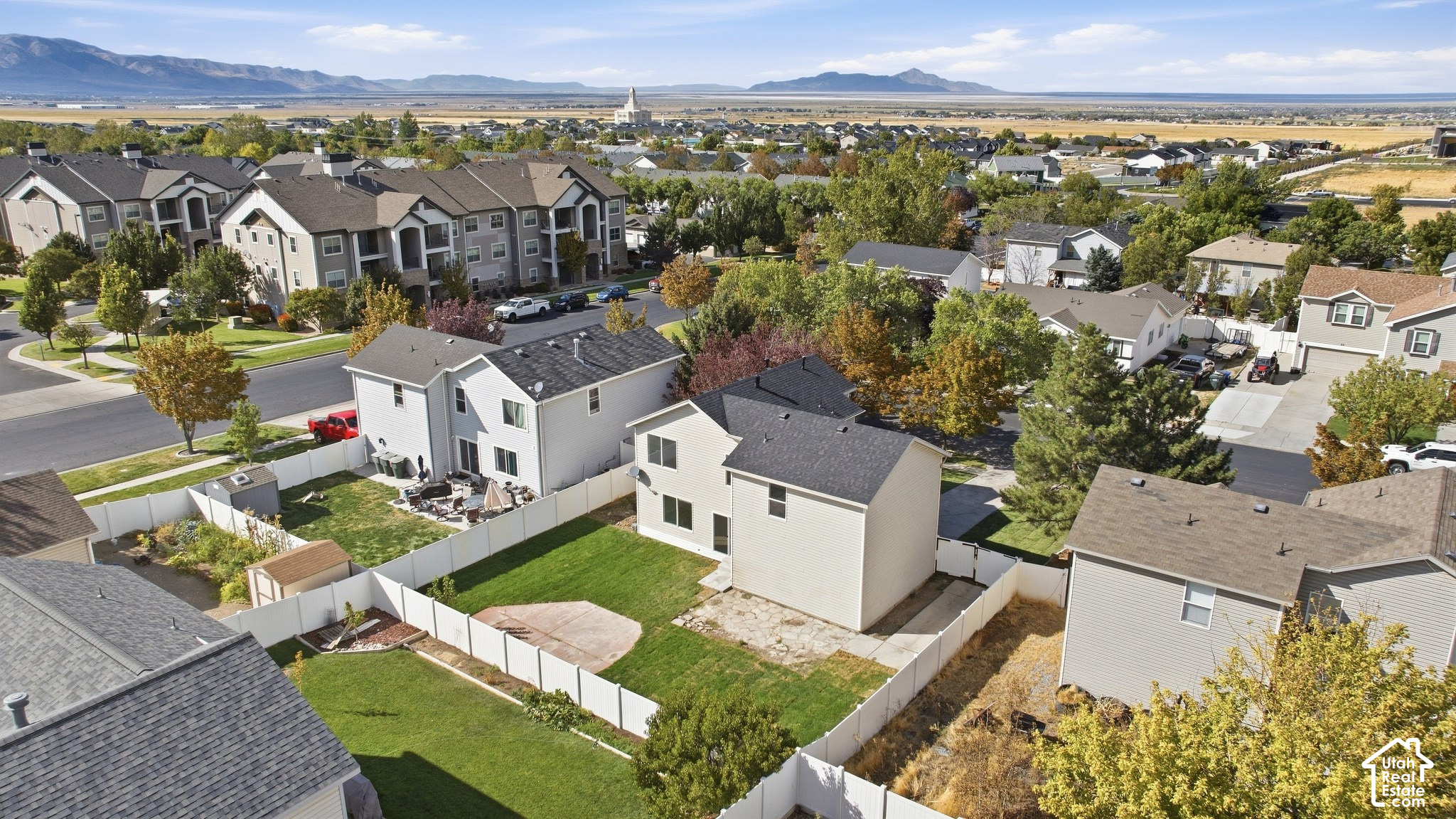 main property photo 35