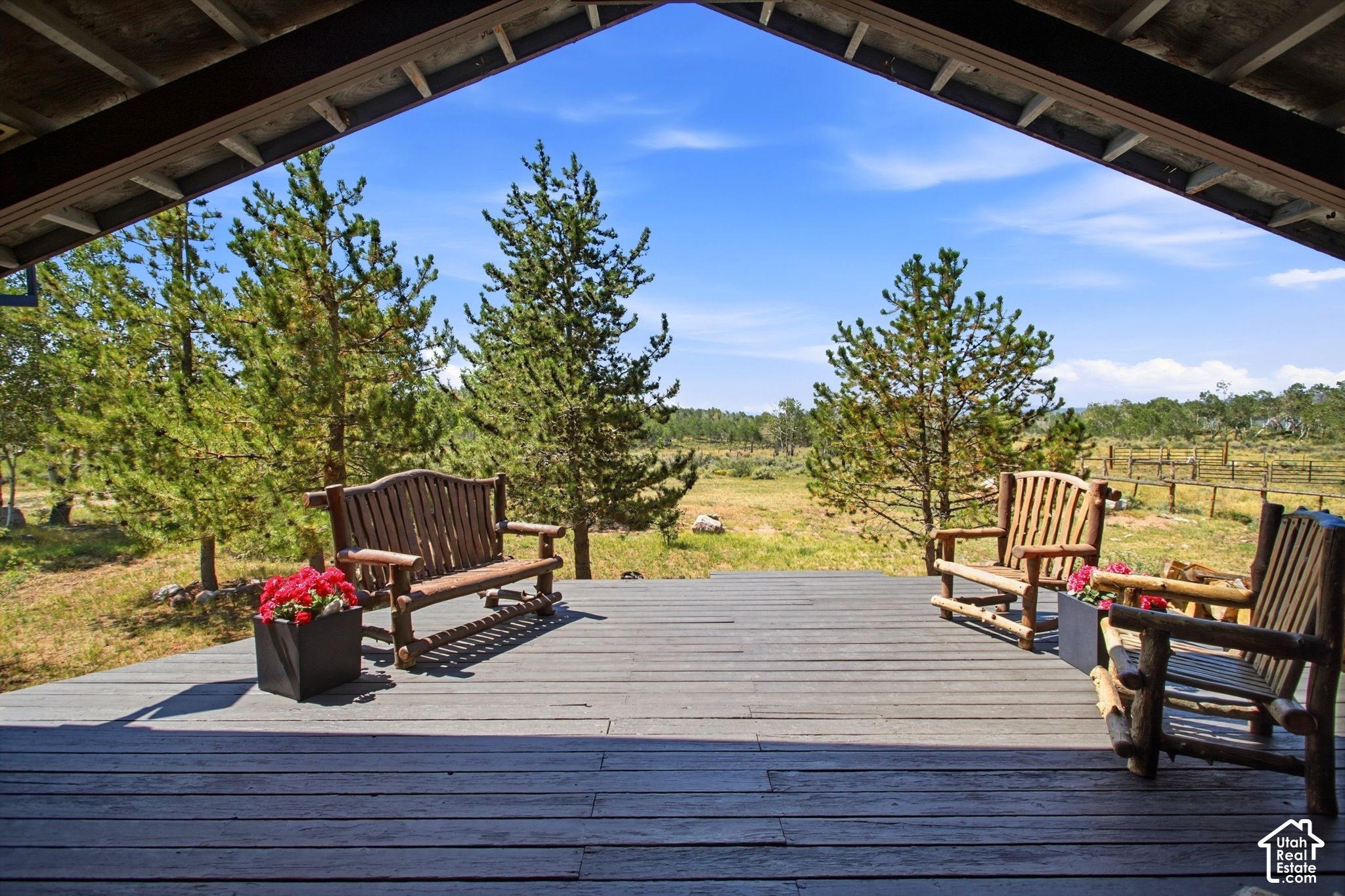 main property photo 90