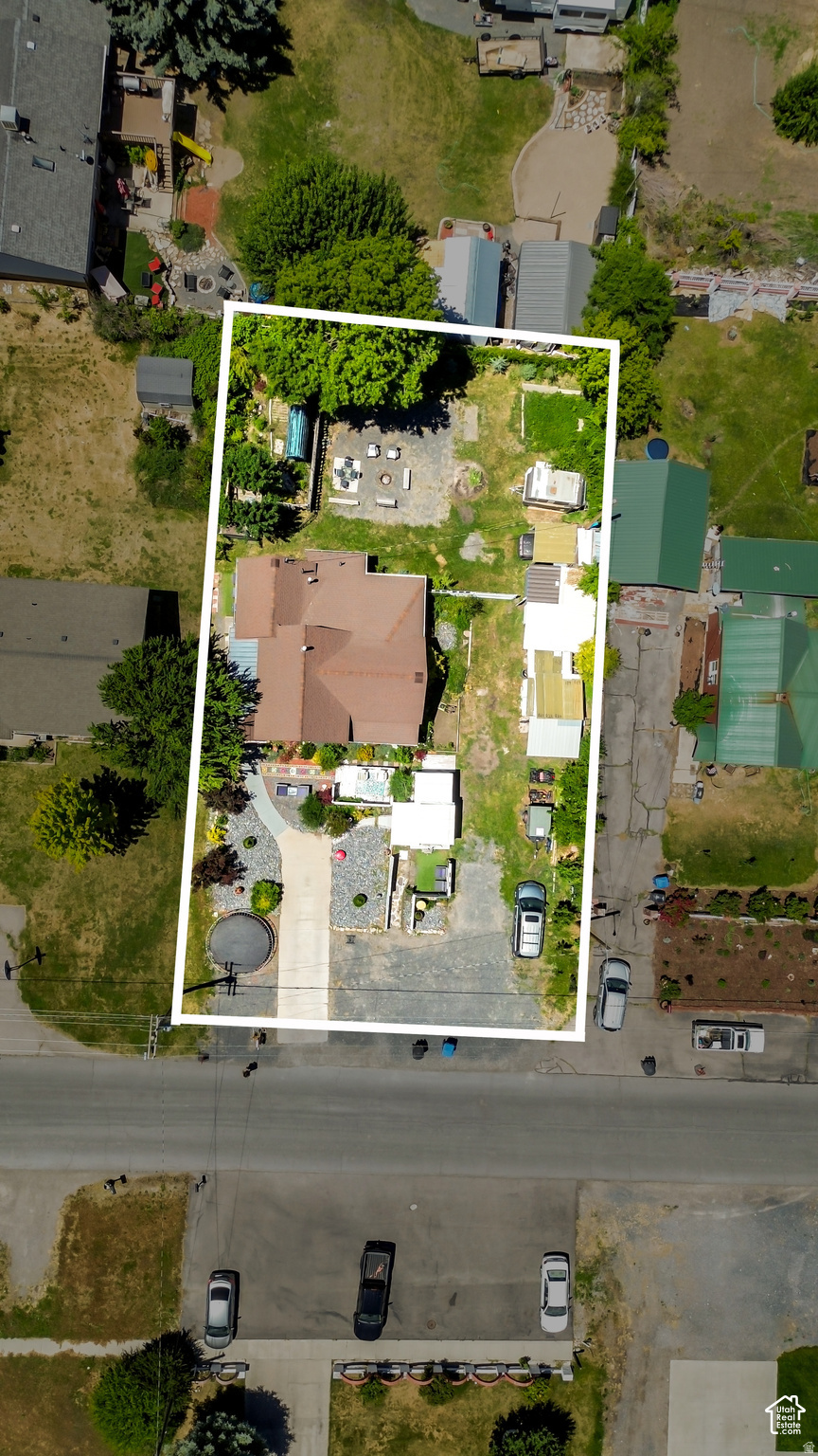main property photo 32