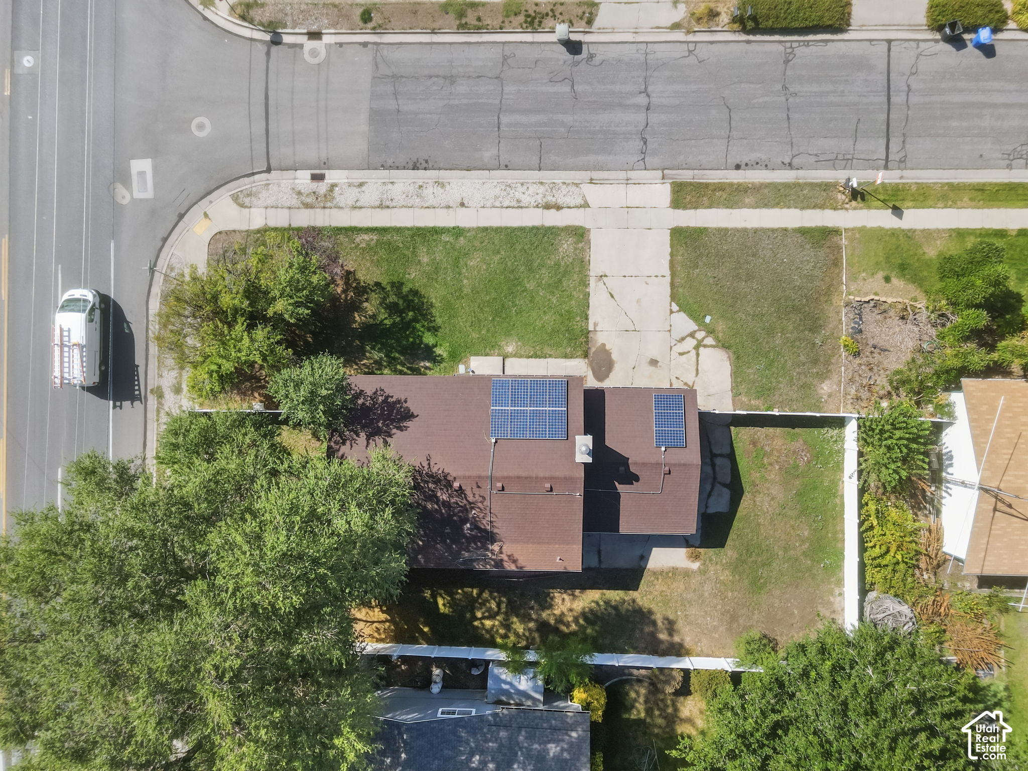 main property photo 20