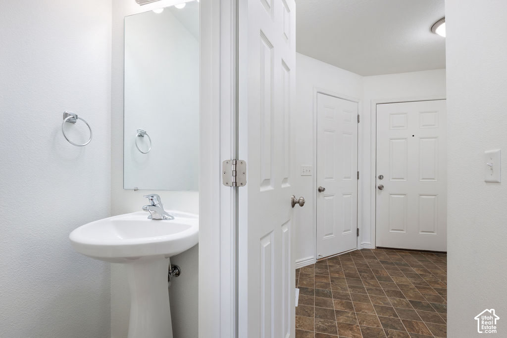 main property photo 10
