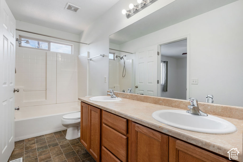 main property photo 13
