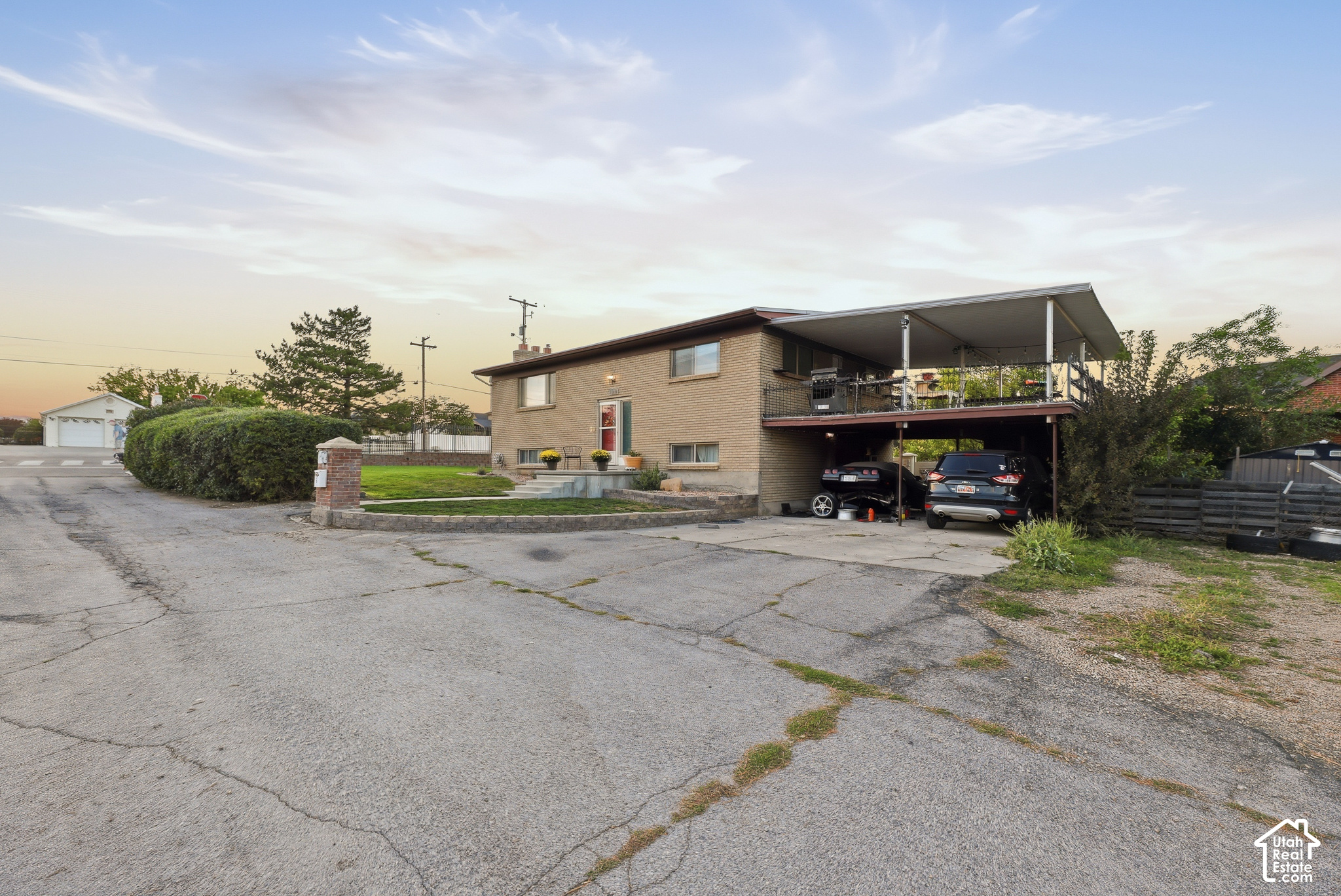 main property photo 7