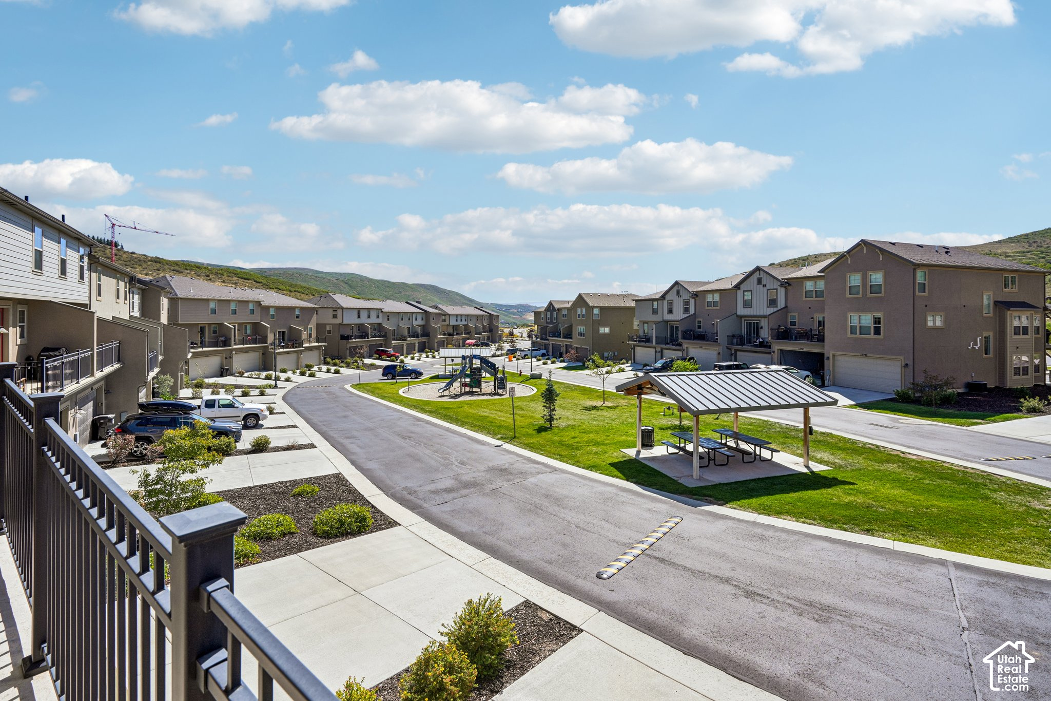 main property photo 25
