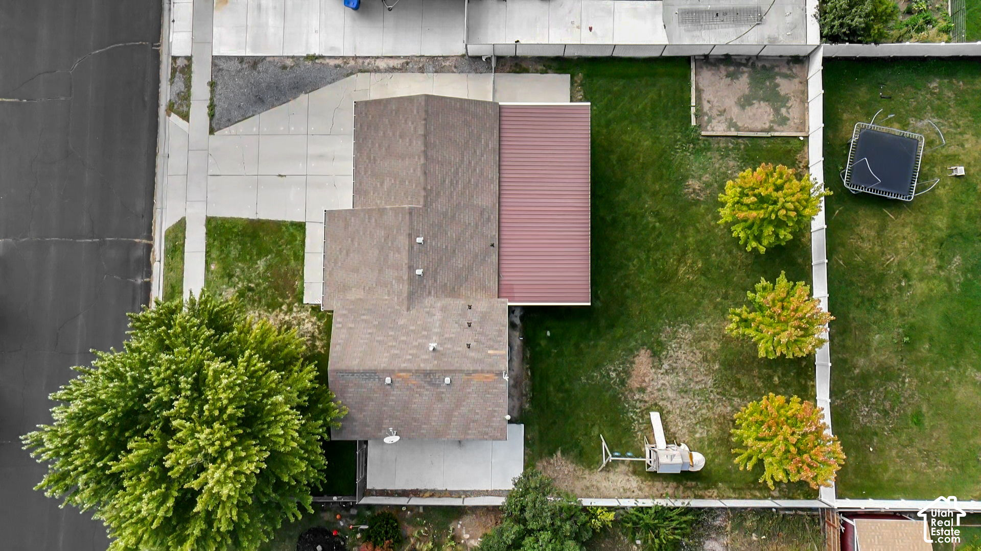 main property photo 33
