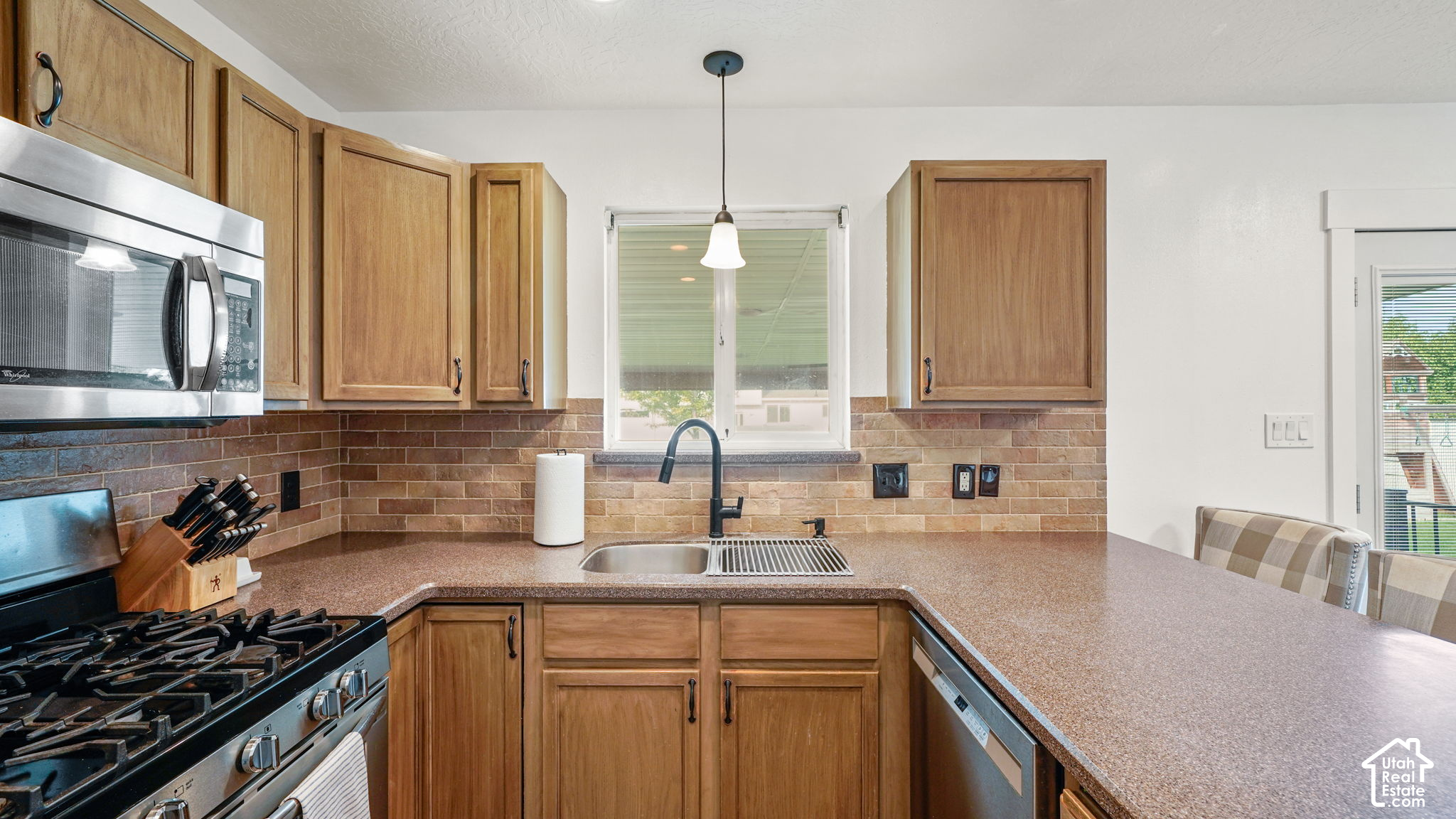 main property photo 7