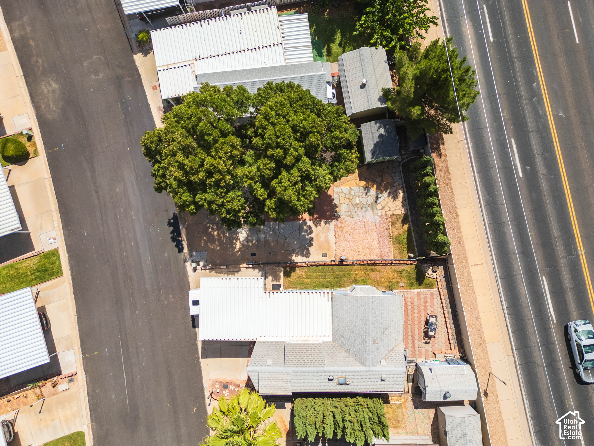main property photo 21