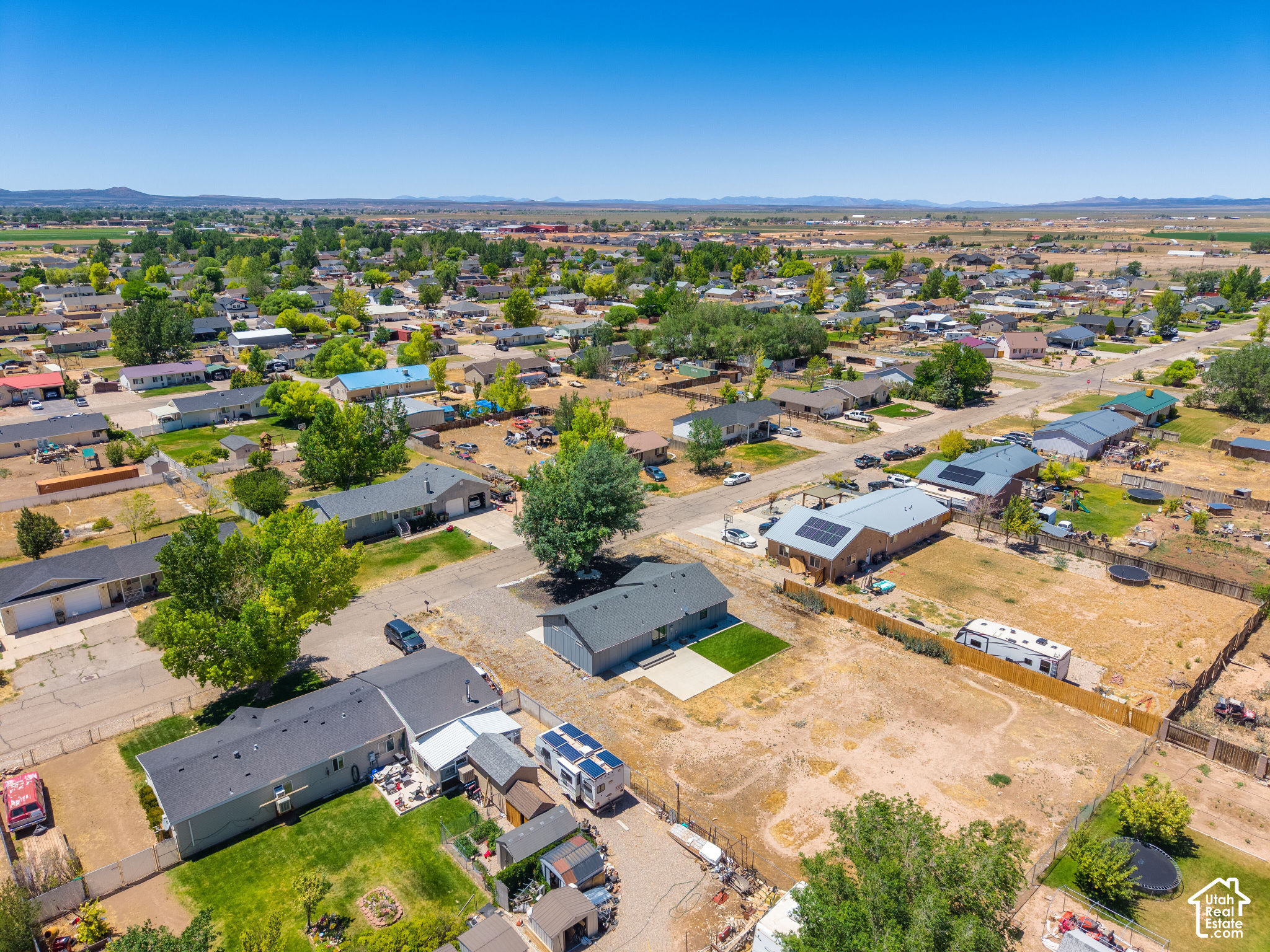 main property photo 58